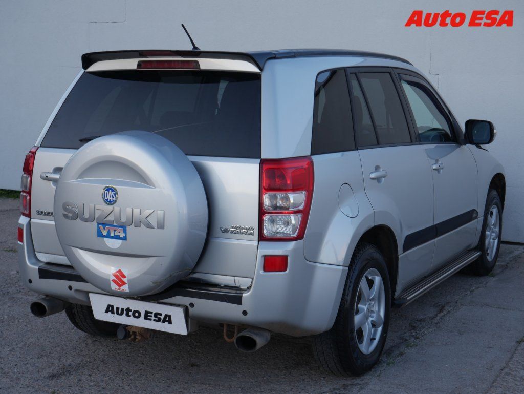 Suzuki Grand Vitara, 2.4.i 4x4,ČR - fotka 6