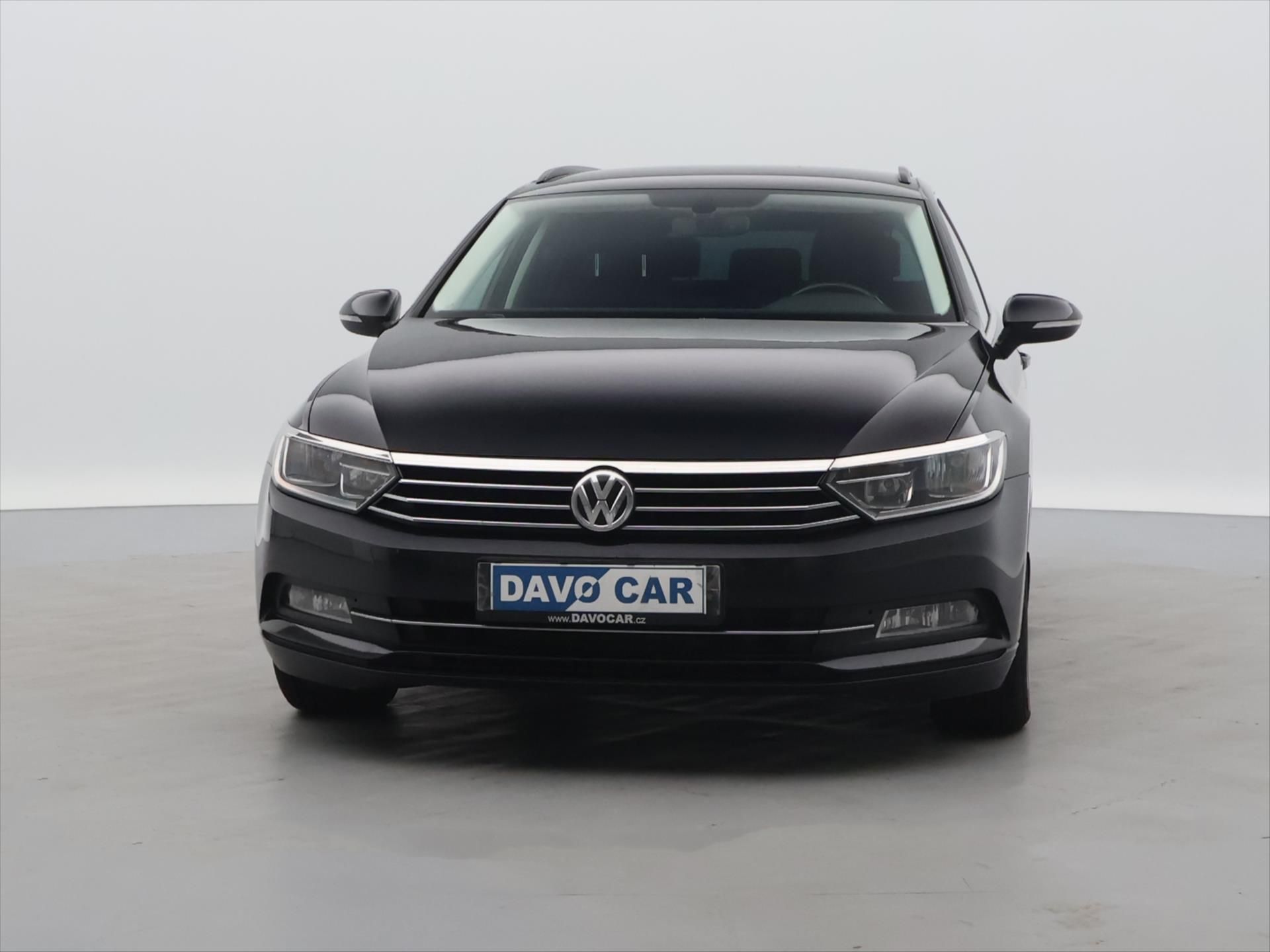 Volkswagen Passat, 2,0 TDI 110kW Comfortline Navi - fotka 2