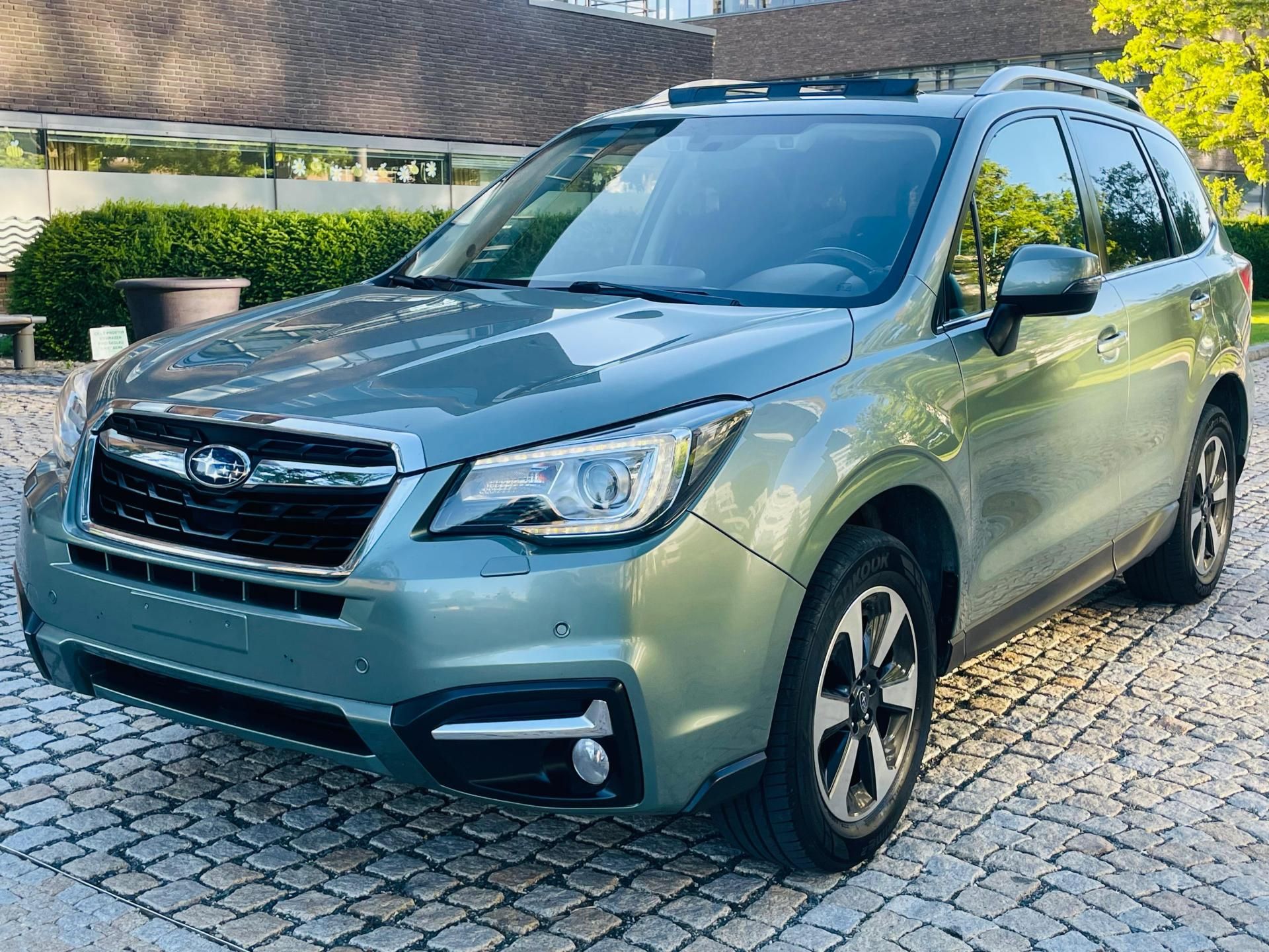 Subaru Forester, 2.0i 4x4 AUT KAM TAŽNÉ SERVISK - fotka 2