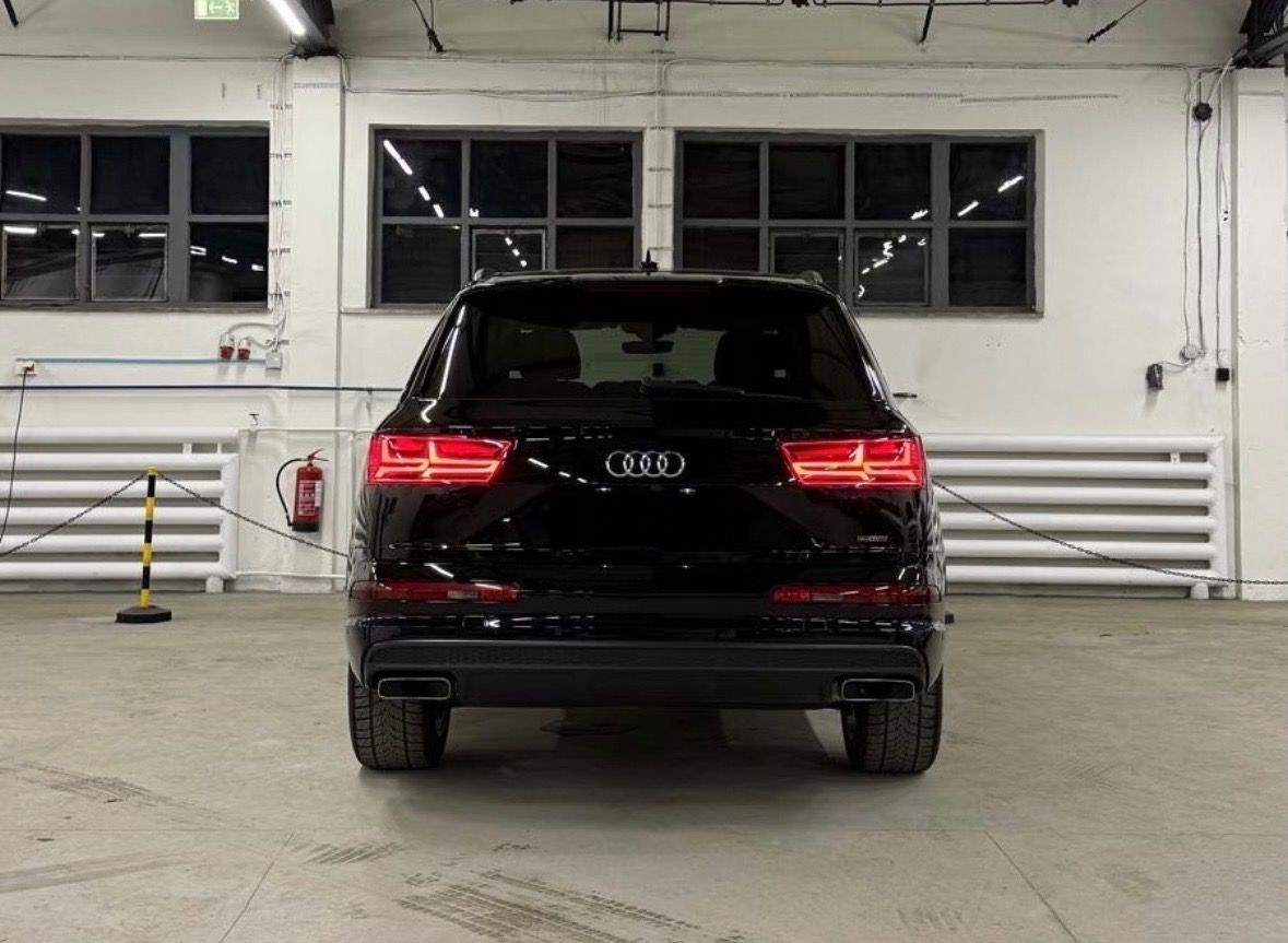 Audi Q7, Sline 3.0 TDi Quattro - fotka 4