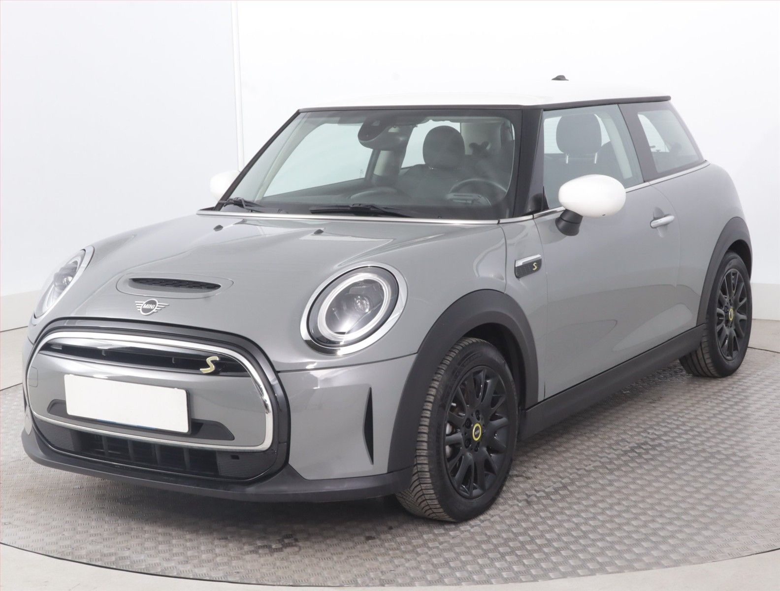 Mini, Cooper SE 32 kWh, SoH 97% - fotka 2