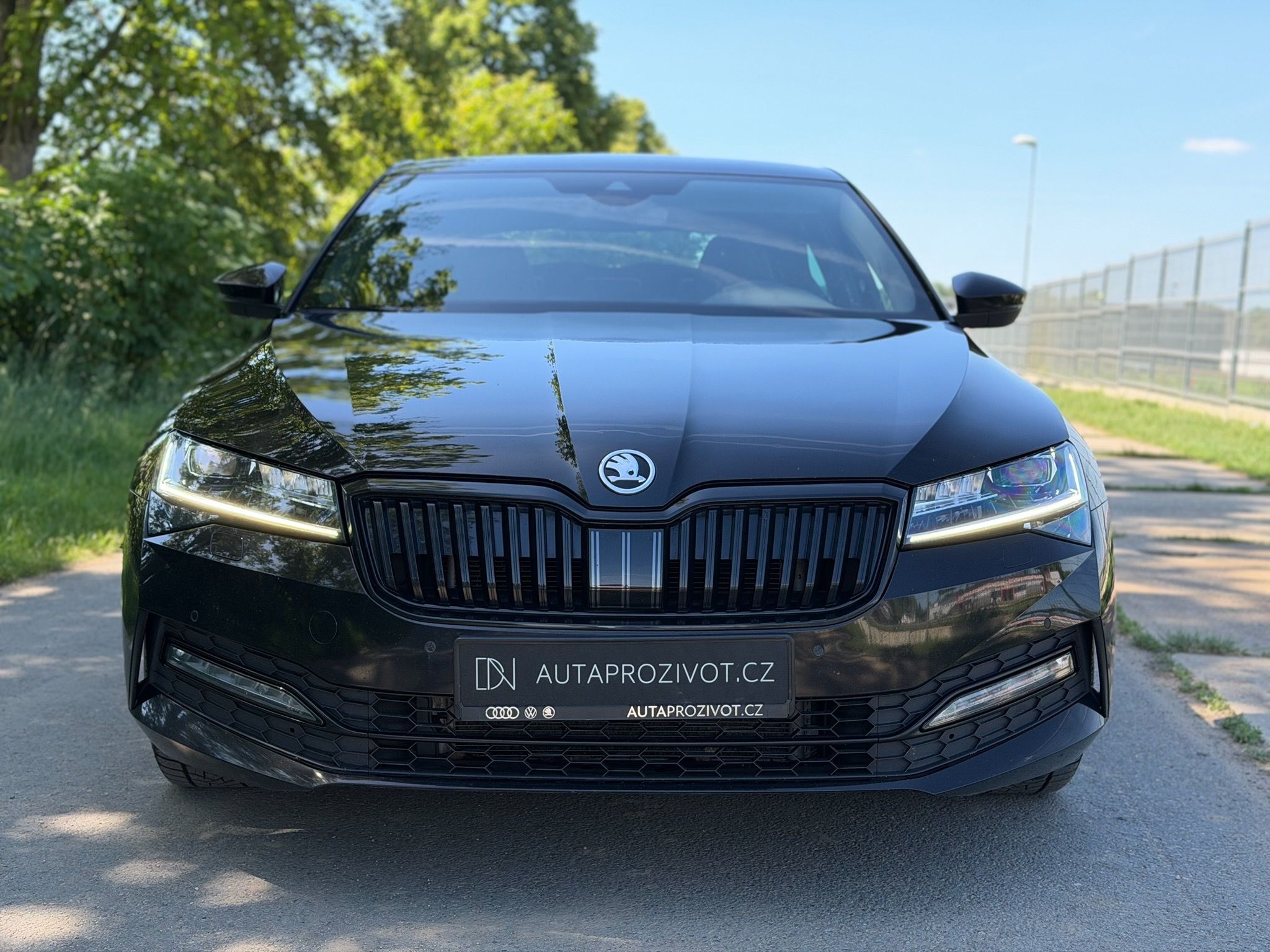Škoda Superb, 2.0TDI(147kW)Sportline DSG 4x4 - fotka 2
