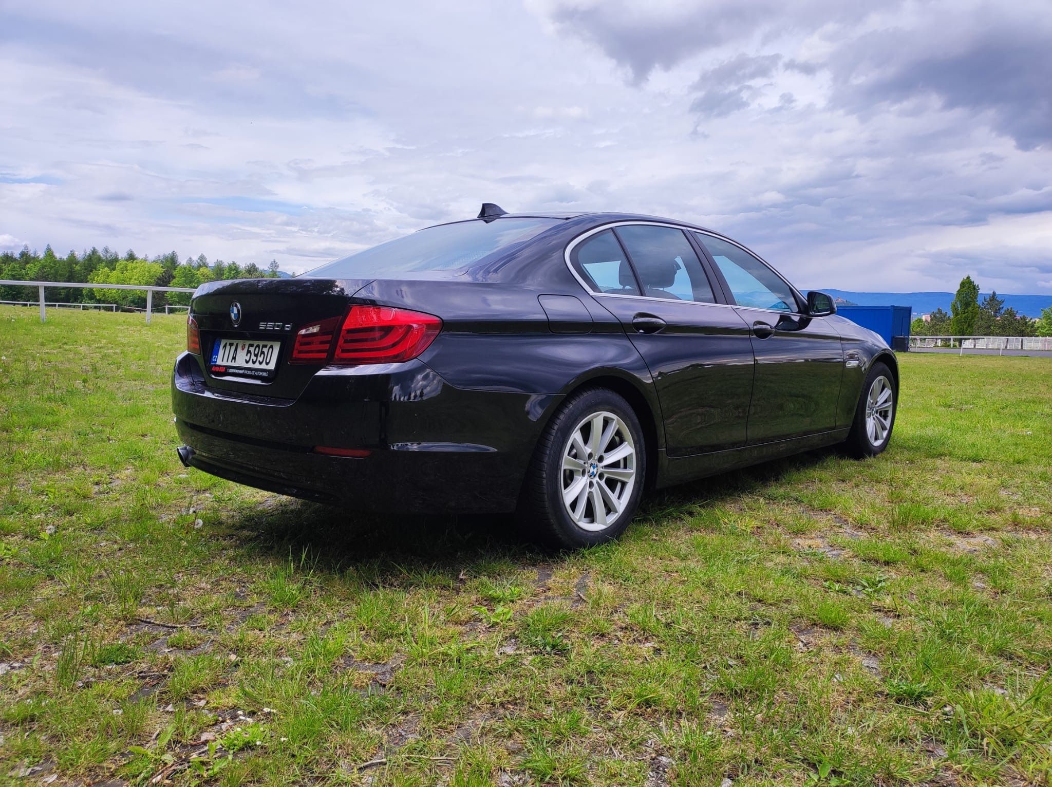 BMW Řada 5, Bmw 520d - fotka 4