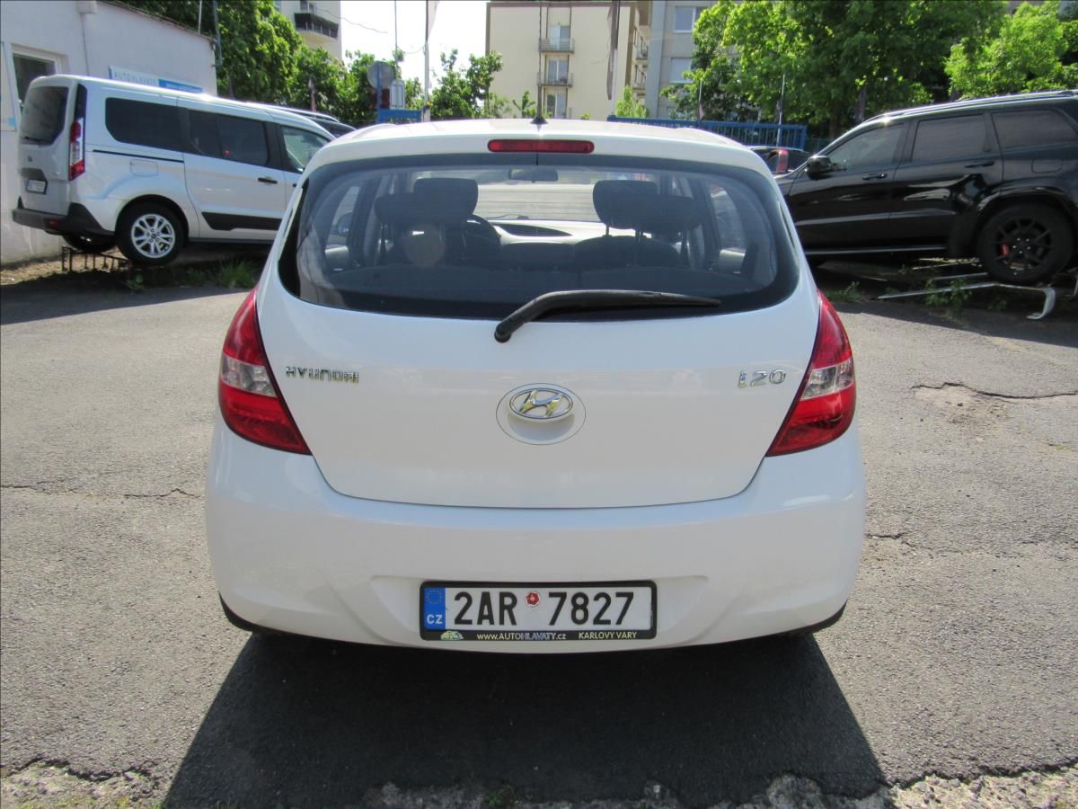 Hyundai i20, 1,2 i 57kW - fotka 5