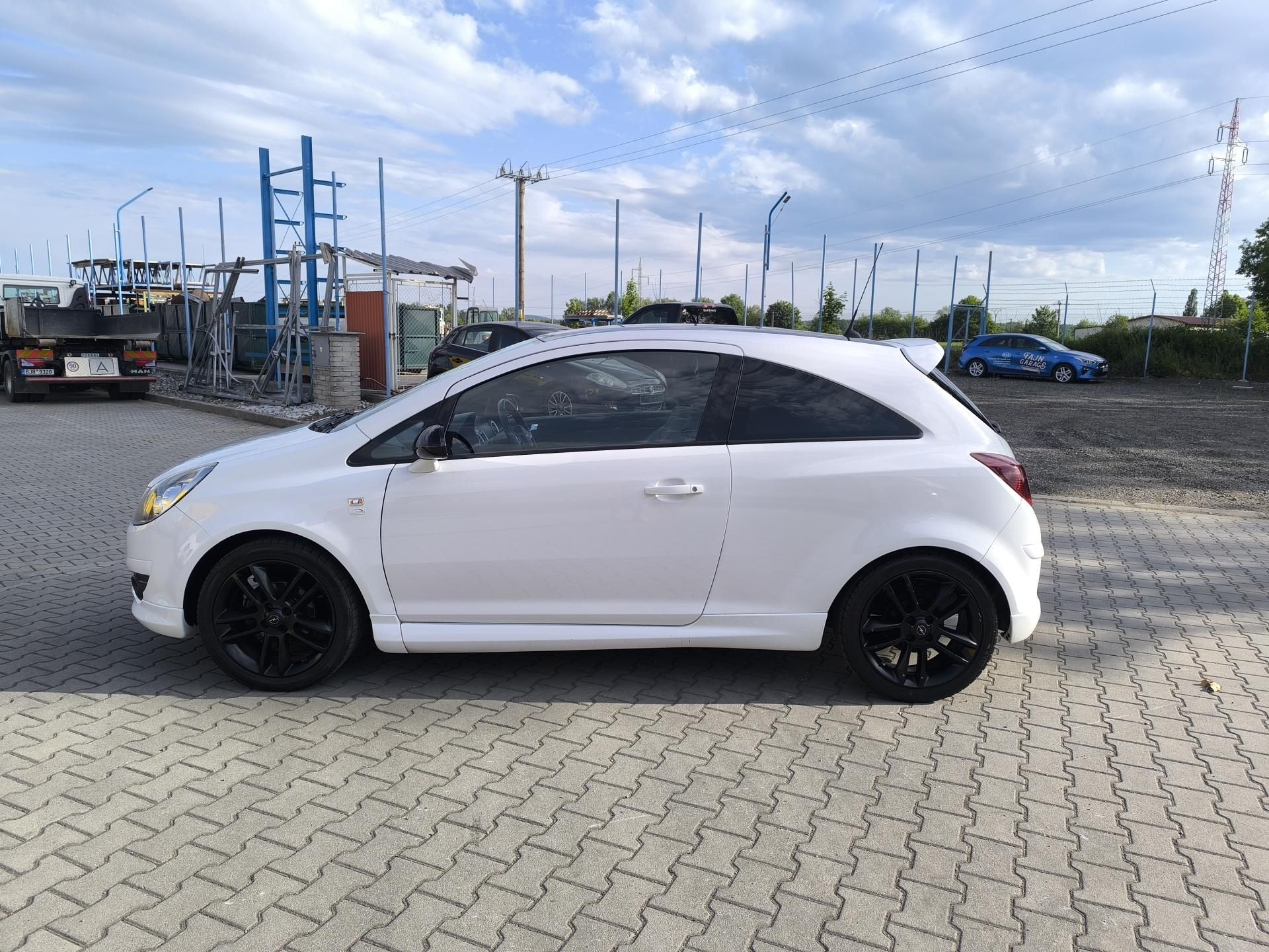 Opel Corsa, 1.3 DOLOŽENÉ KM,SERVISNÍ KN - fotka 5