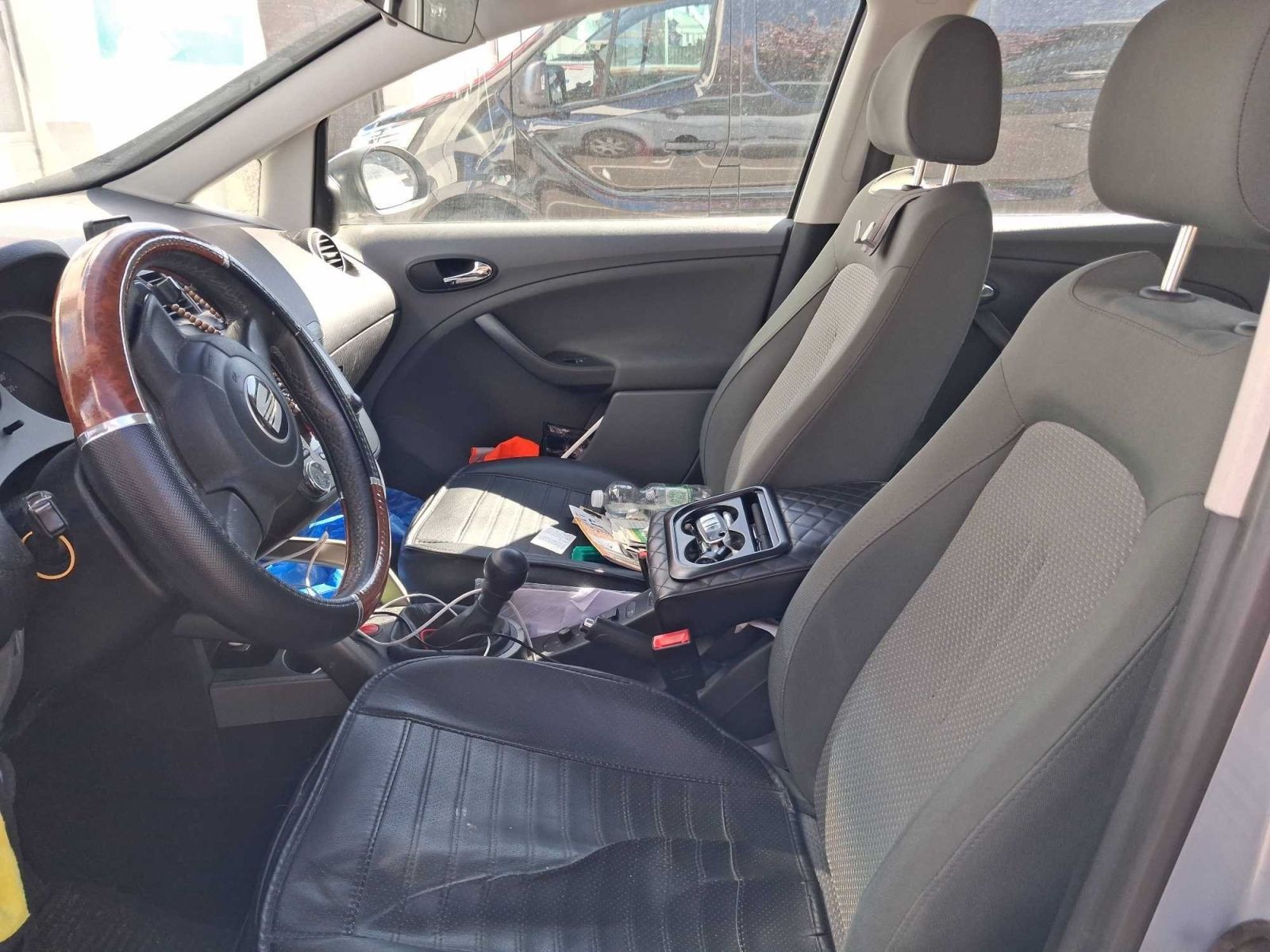 Seat Altea, 1.6, po STK, Automatická klima - fotka 3