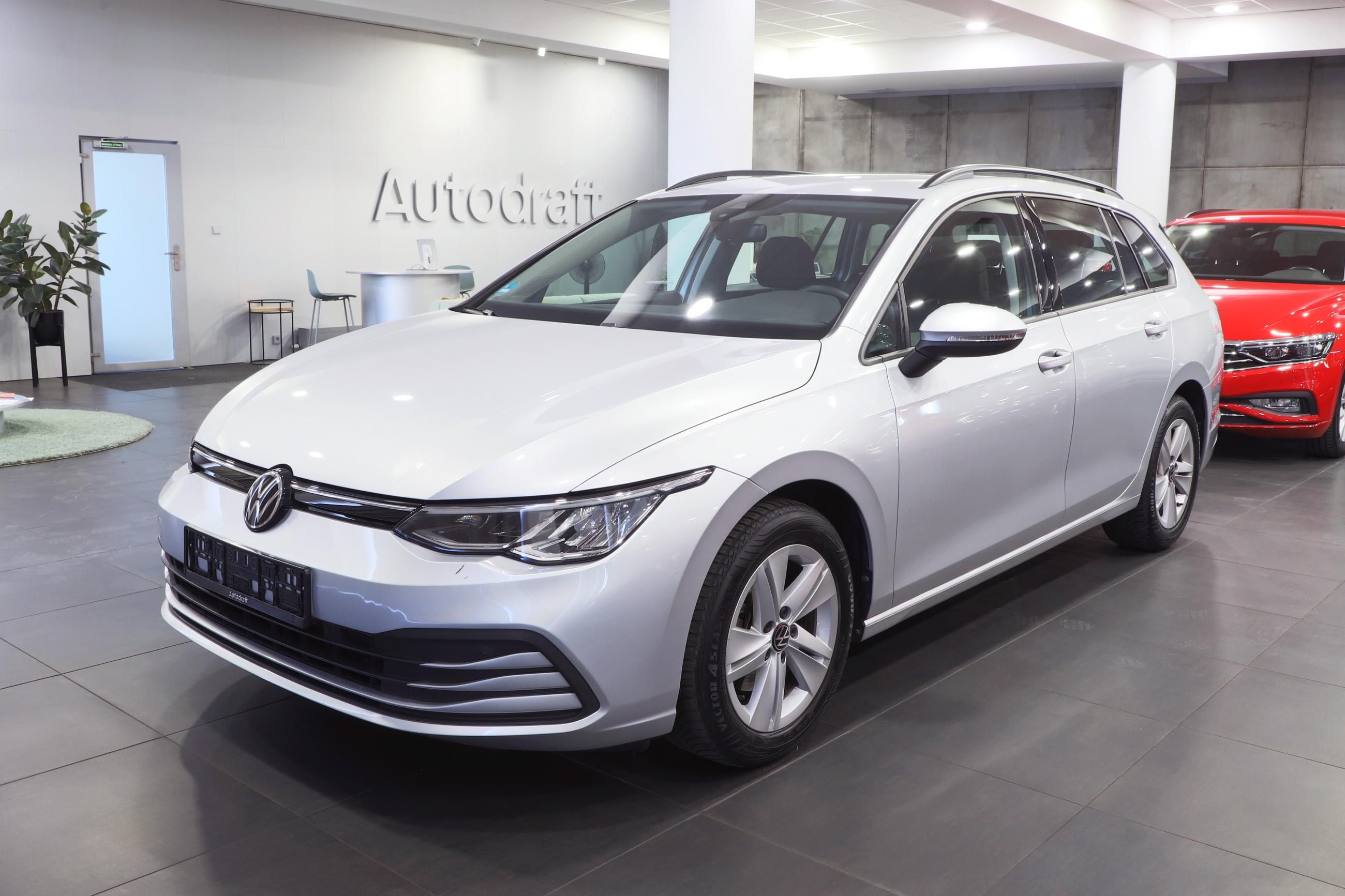 Volkswagen Golf Variant, 1.5 eTSI 110kW DSG / ALU 16'' - fotka 2