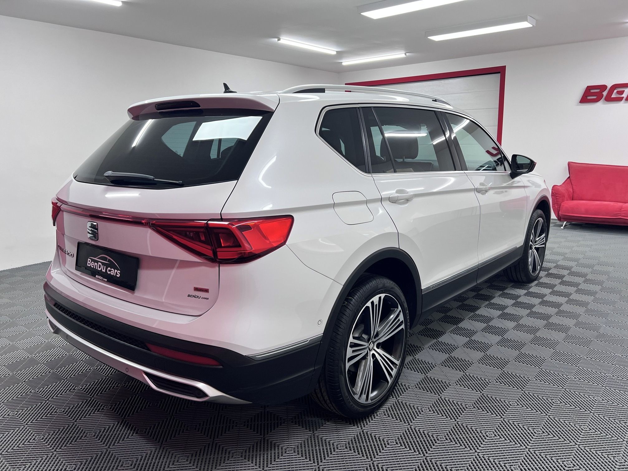 Seat Tarraco, 2.0 TSI 4x4 Xcellence 7míst - fotka 4