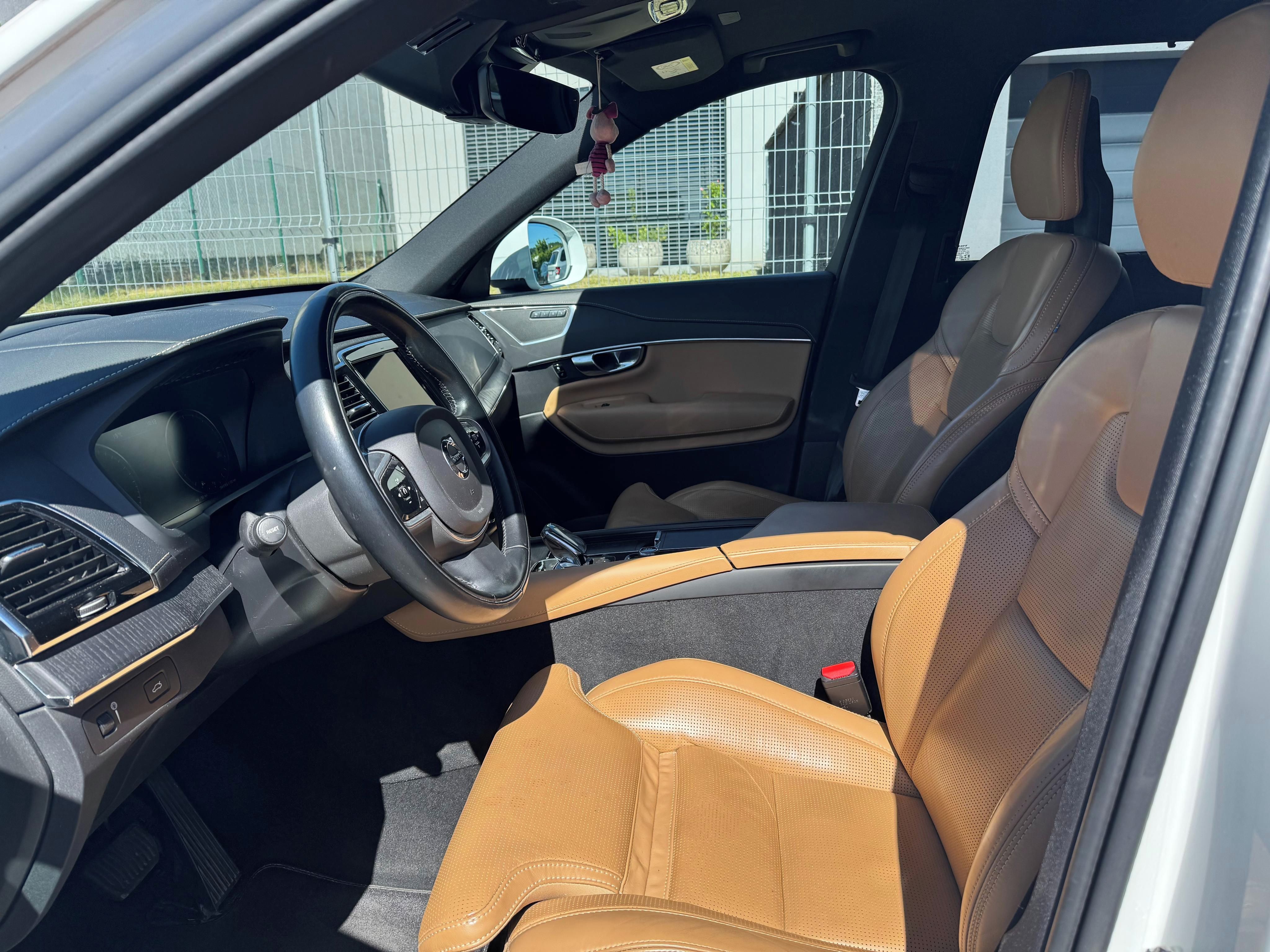 Volvo XC90, B5 AWD INSCR Polestar, Vzduch - fotka 5