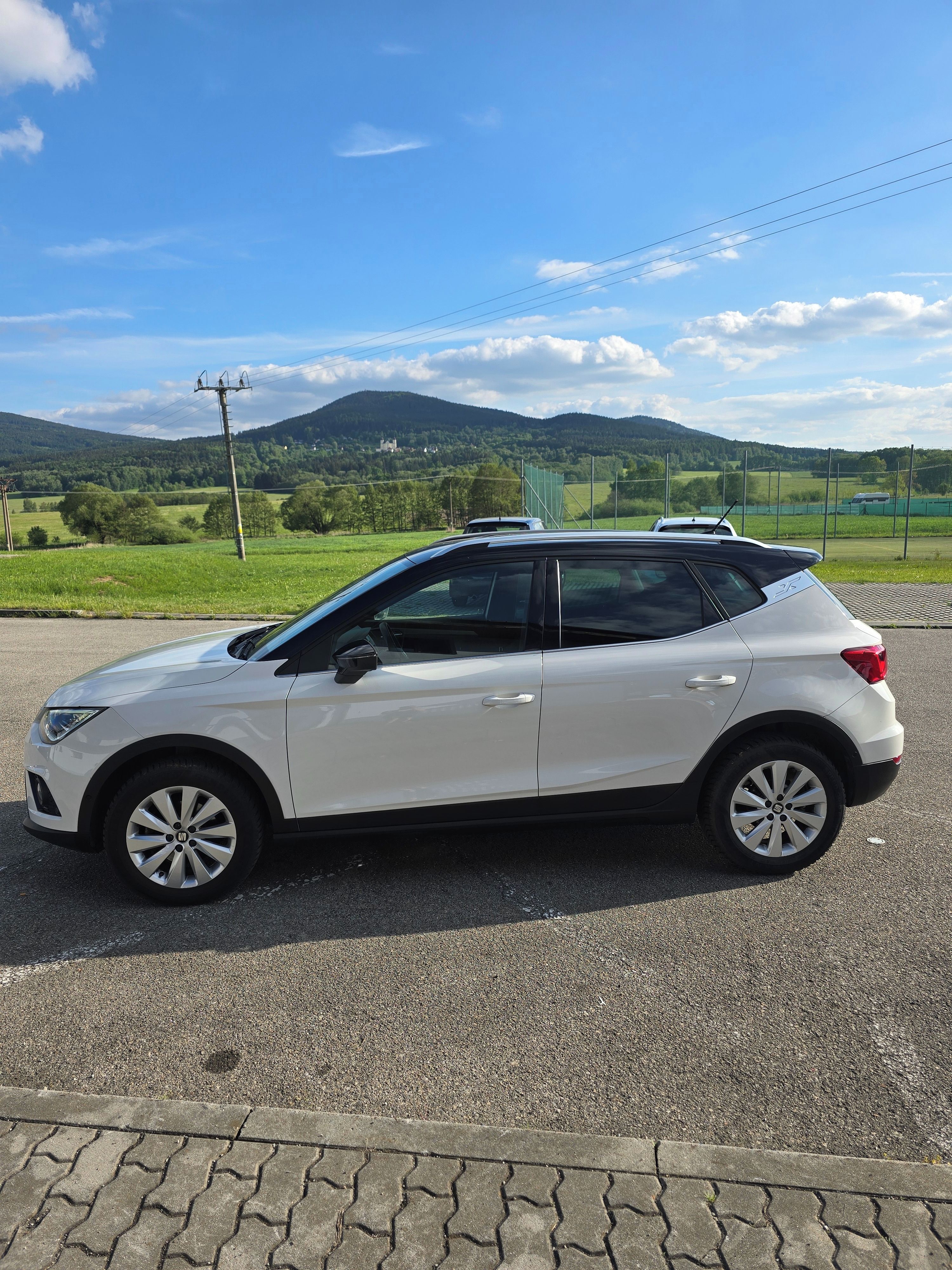 Seat Arona, FR 1.0 TSI 85Kw DSG NAVI - fotka 4