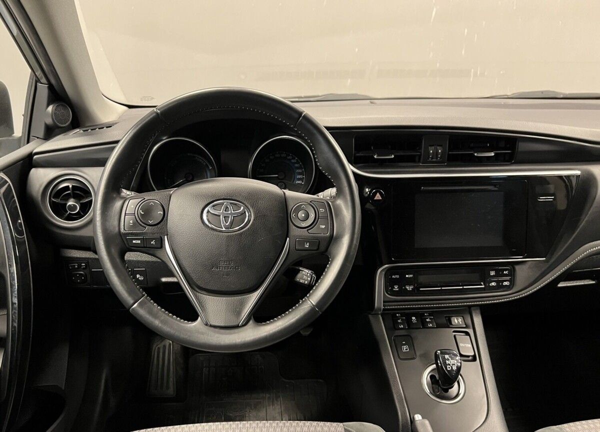 Toyota Auris, 1.8 Hybrid AT SELECTION TS - fotka 4