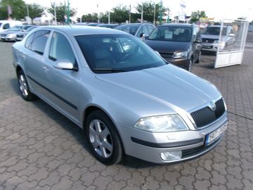 2.0 FSI 110kw,CZ,automat