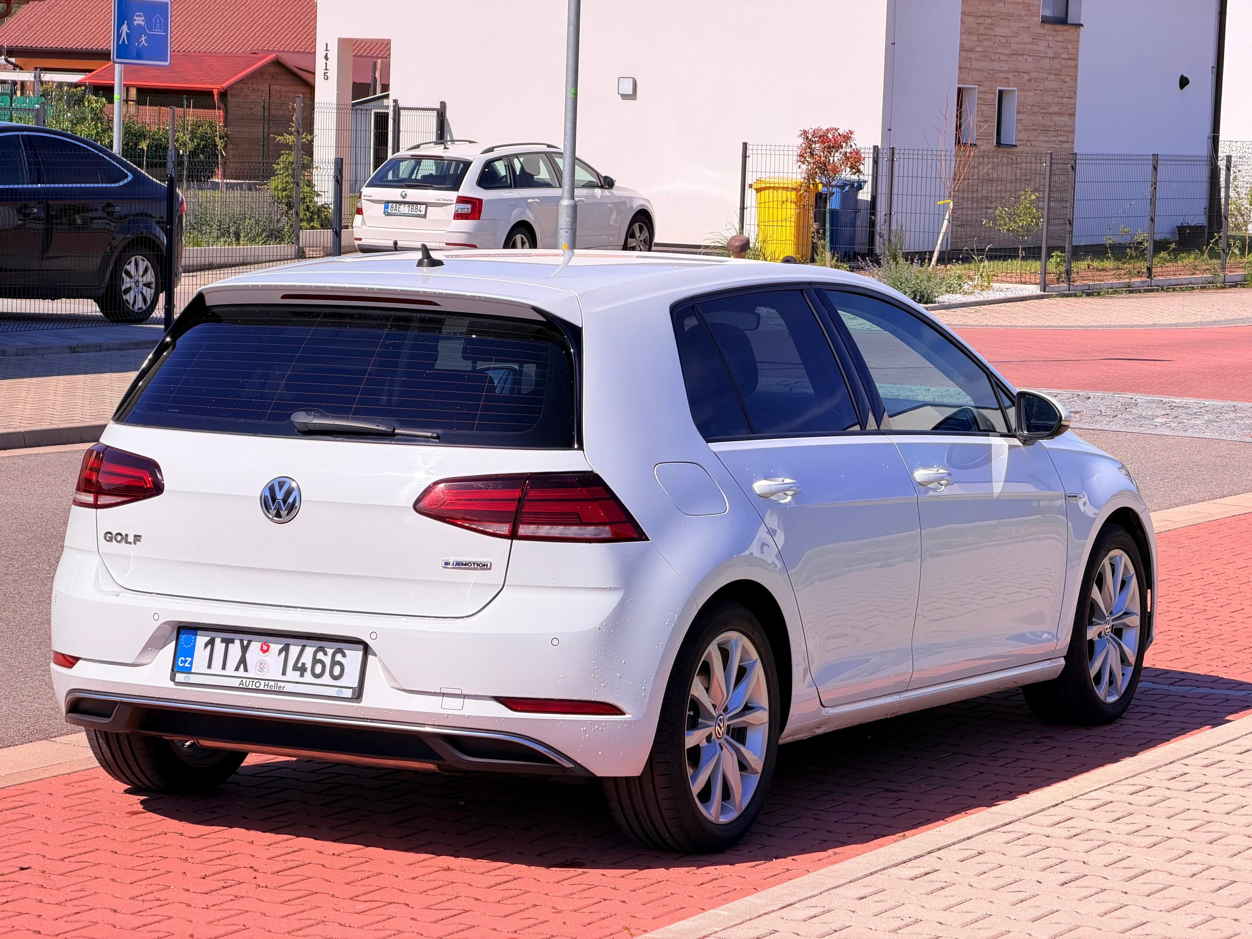 Volkswagen Golf, 1.5tsi Marathon Edition CZ - fotka 3