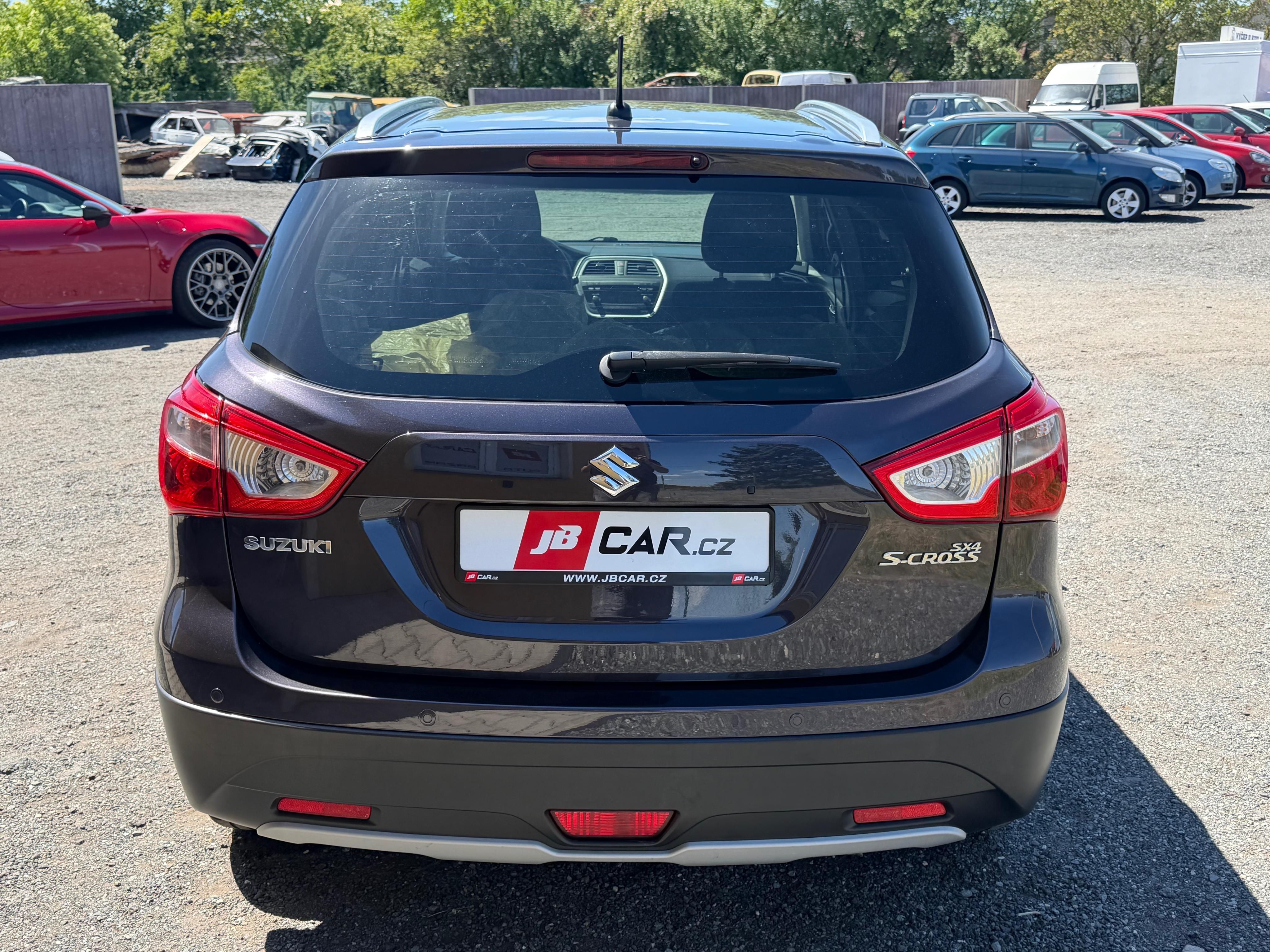 Suzuki SX4 S-Cross, 1.6 VVTI 88KW 4X4 CZ - fotka 3
