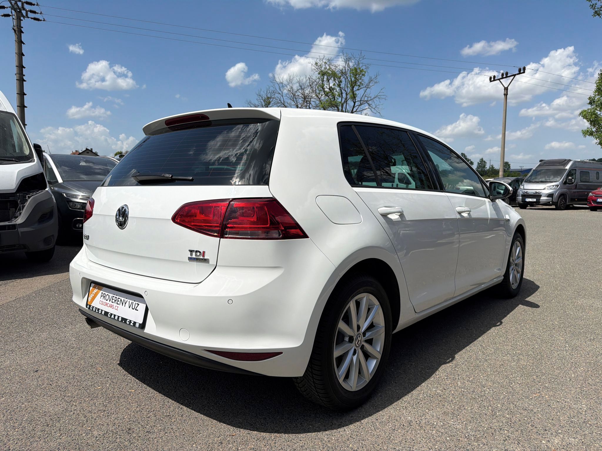 Volkswagen Golf, 1.6 TDI 81 kW LOUNGE ZÁRUKA - fotka 5