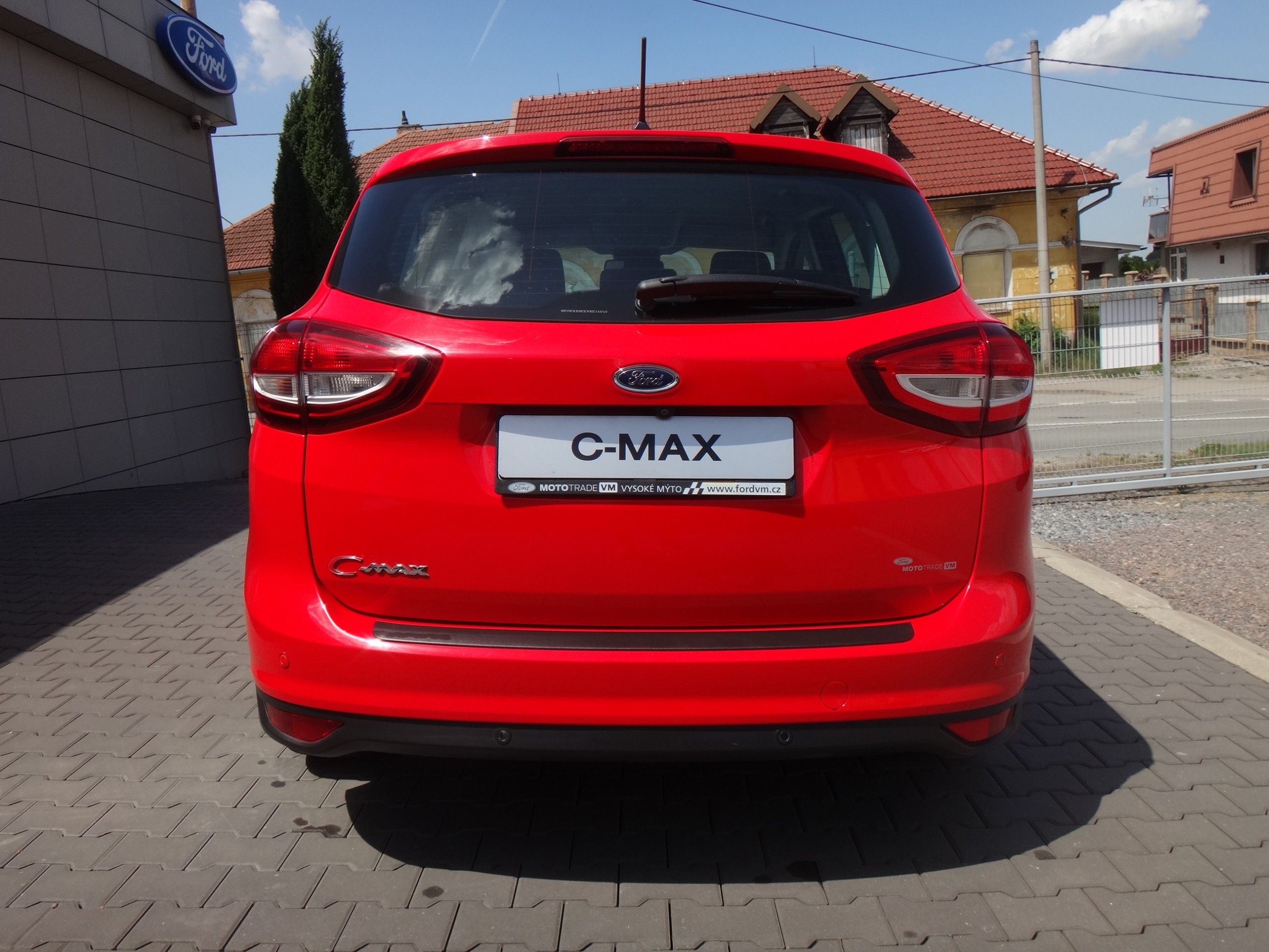 Ford C-MAX, Titanium 1.0EcoBoost 92kW/125k - fotka 4
