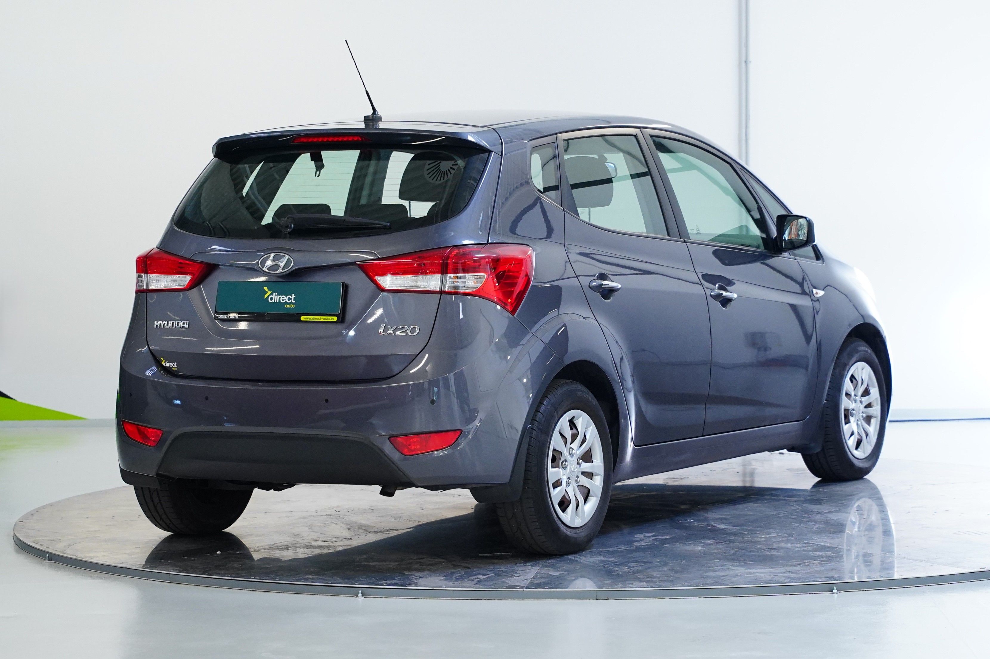 Hyundai ix20, 1.4i 66kw Essential - fotka 2