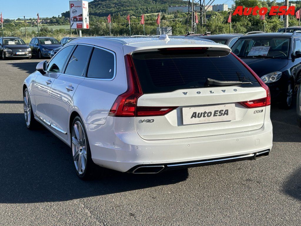 Volvo V90, 2.0D5 - fotka 6