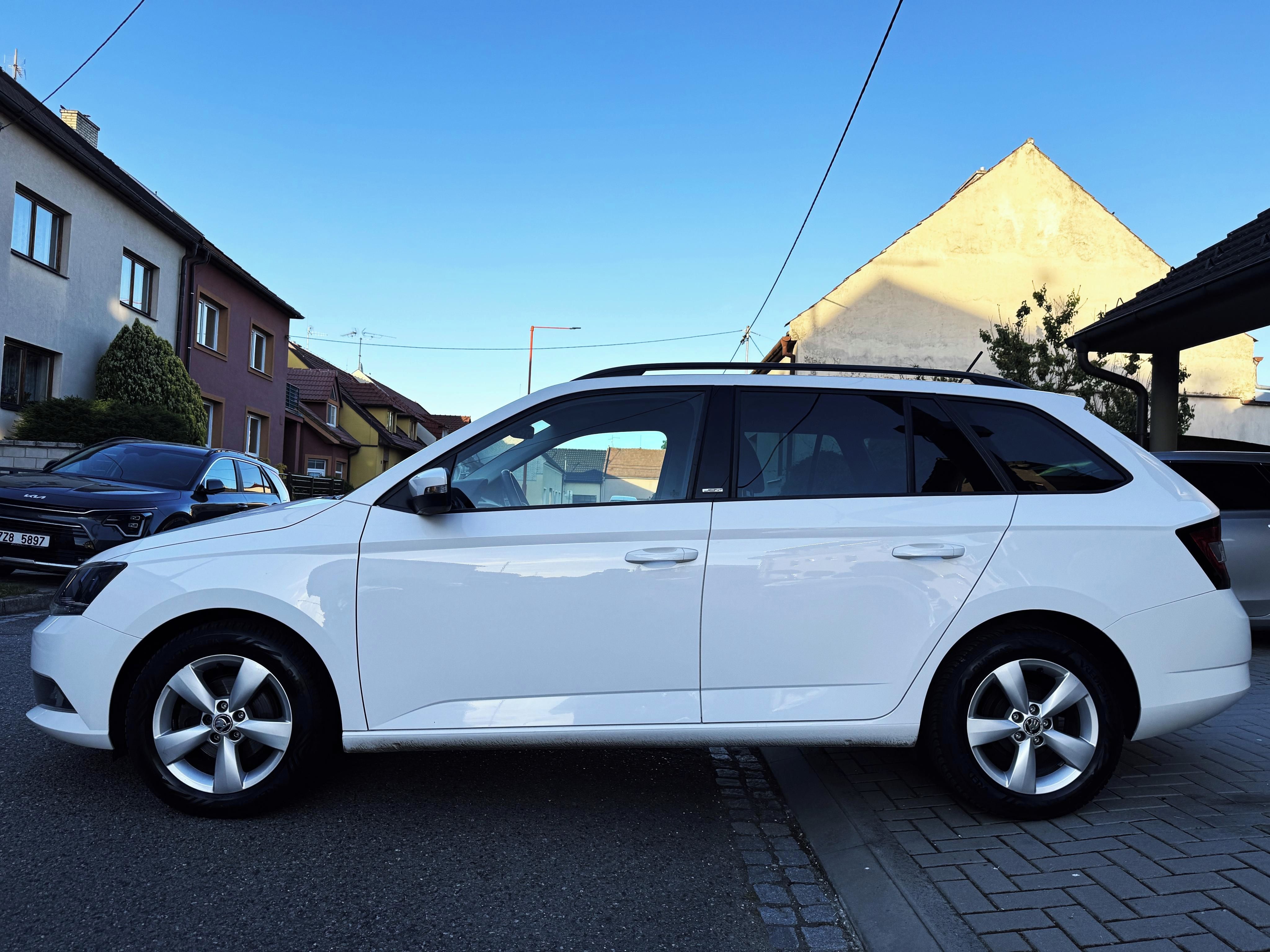 Škoda Fabia, 1.2TSI TEMPOMAT,LED,TAŽNÉ,ALU, - fotka 4