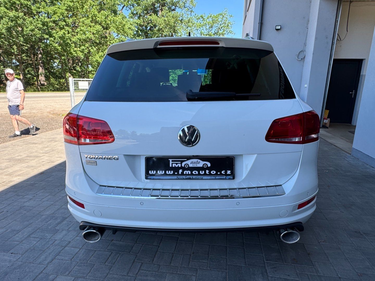 Volkswagen Touareg, 3.0 TDi R-LINE 4motion - fotka 6