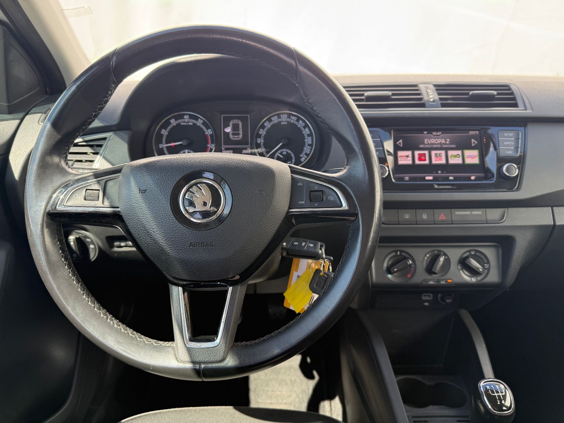 Škoda Fabia, 1.0 TSI 70 kW Ambition - fotka 5