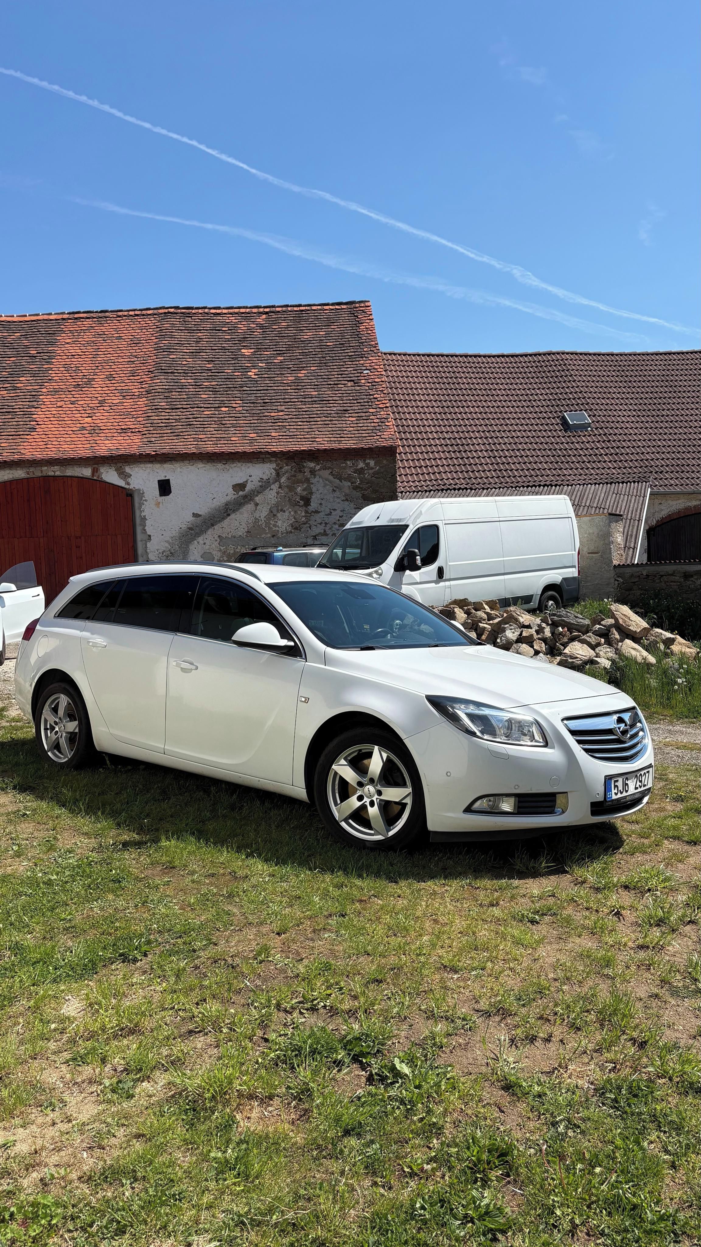 Opel Insignia, 2.0 Turbo LPG 162KW - fotka 2