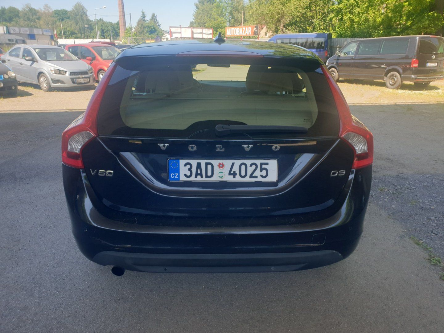 Volvo V60, automat 5V - fotka 5