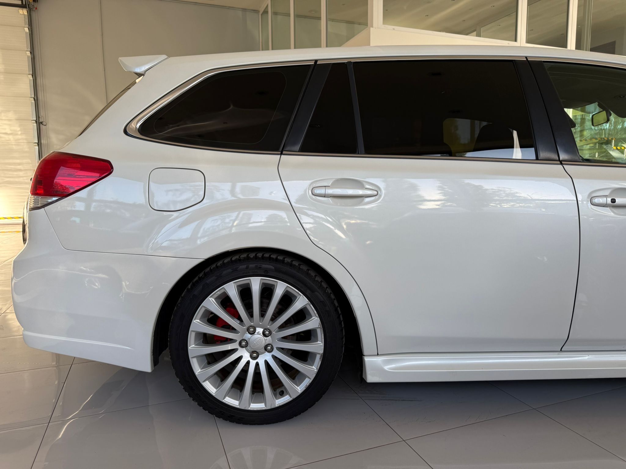 Subaru Legacy, 2.5T, GT 195 KW - fotka 6