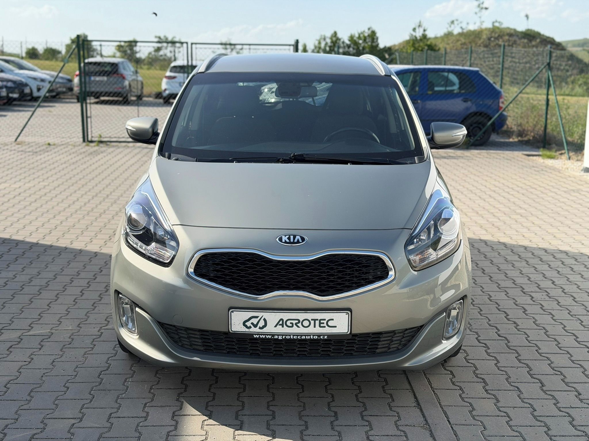 Kia Carens, 1.7 CRDi 100 kW Exclusive - fotka 2