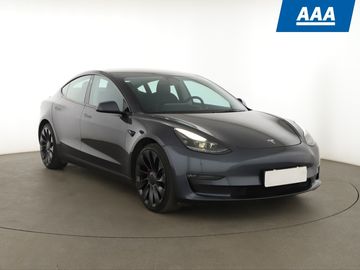 Performance 82kWh, SoH 83%
