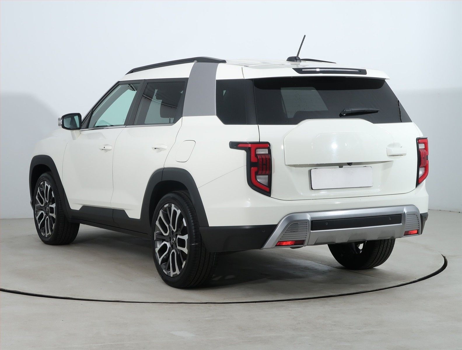 SsangYong Torres, 1.5 T-GDI, Automat, ČR,1.maj - fotka 4
