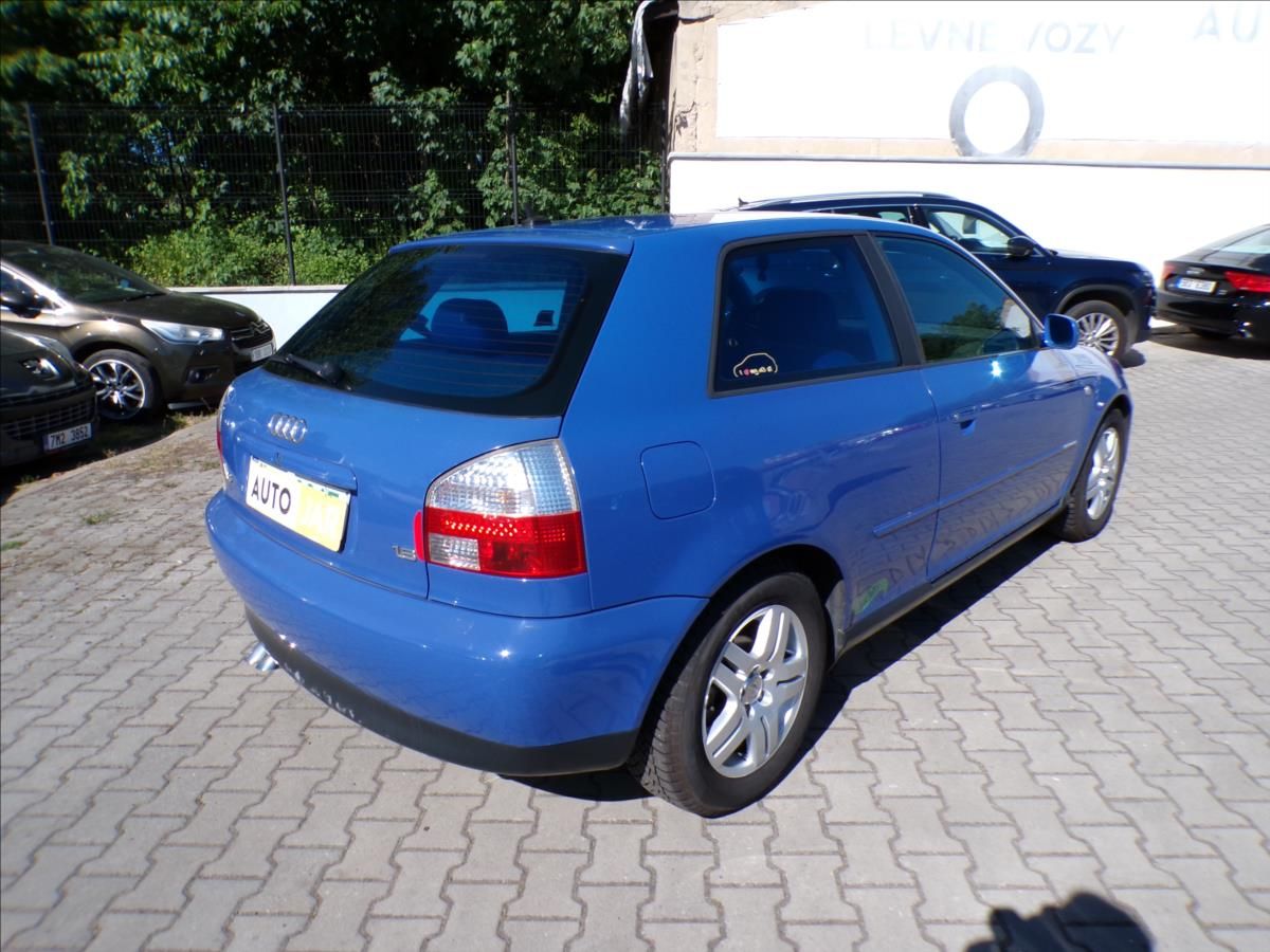 Audi A3, 1,6 i  ALU KOLA - fotka 5
