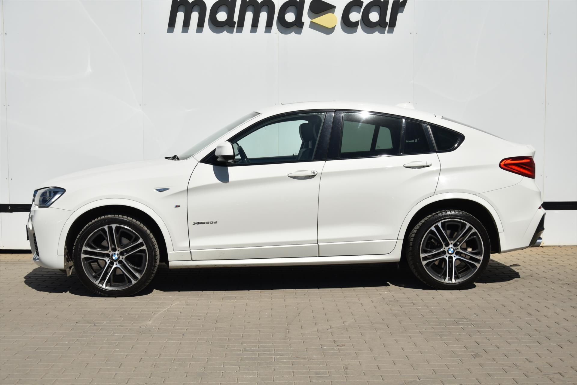 BMW X4, xDrive 30d 190kW M PAKET - fotka 4
