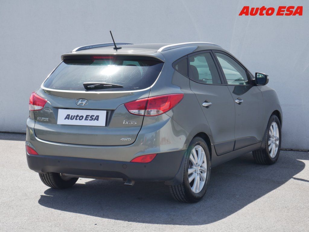 Hyundai ix35, 2.0i 4x4,ČR - fotka 4