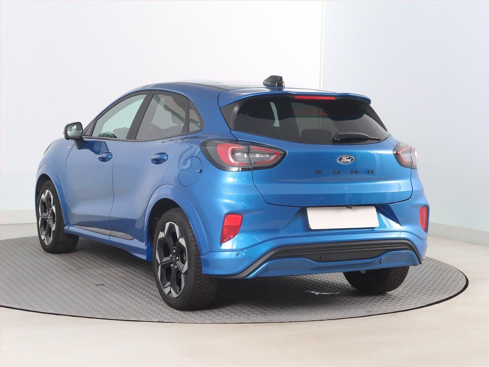 Ford Puma, 1.0 EcoBoost mHEV, ST-Line X - fotka 4
