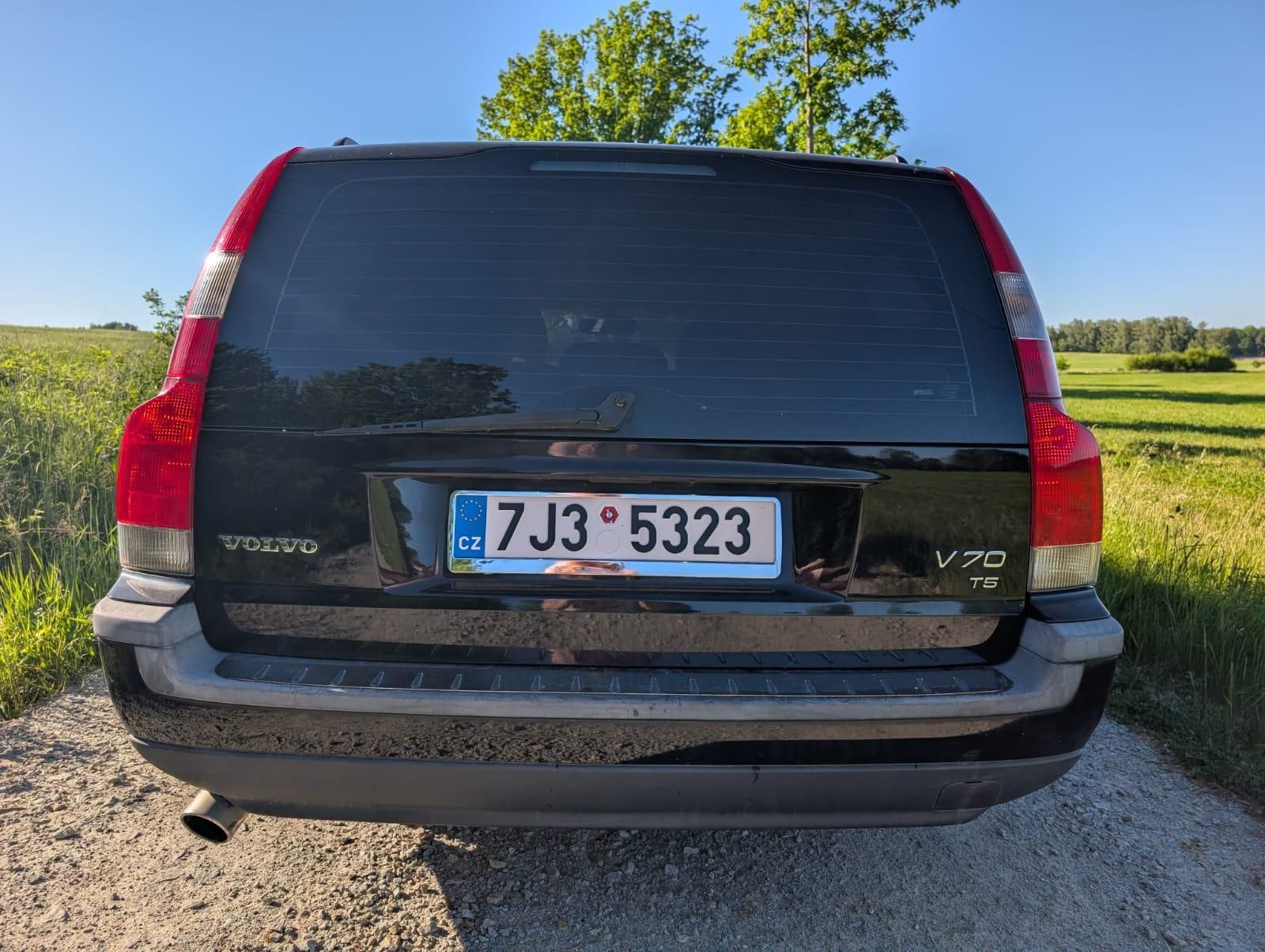 Volvo V70 - fotka 4