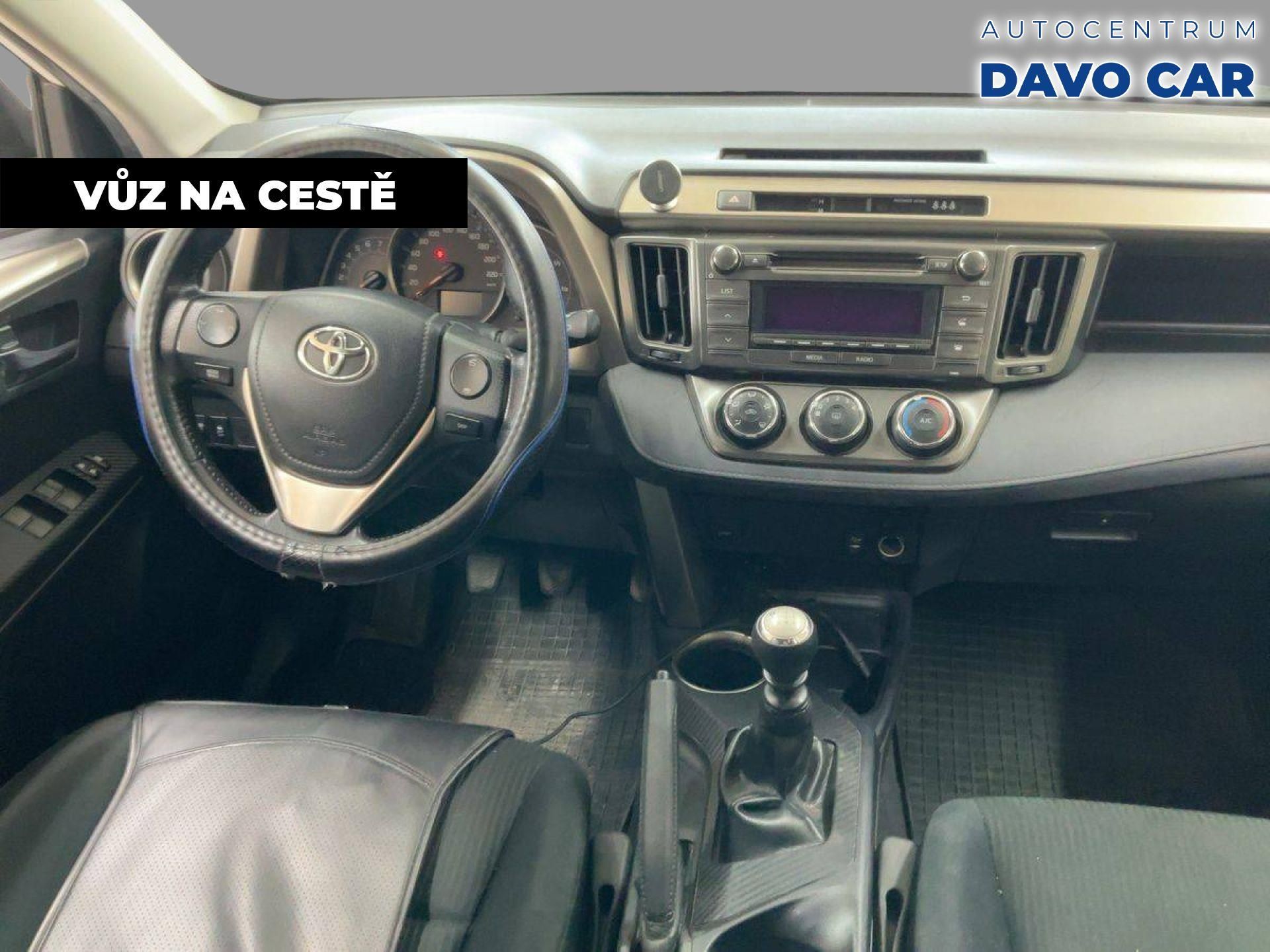 Toyota Rav4, 2,0 VVT-i 4x4 Comfort - fotka 5