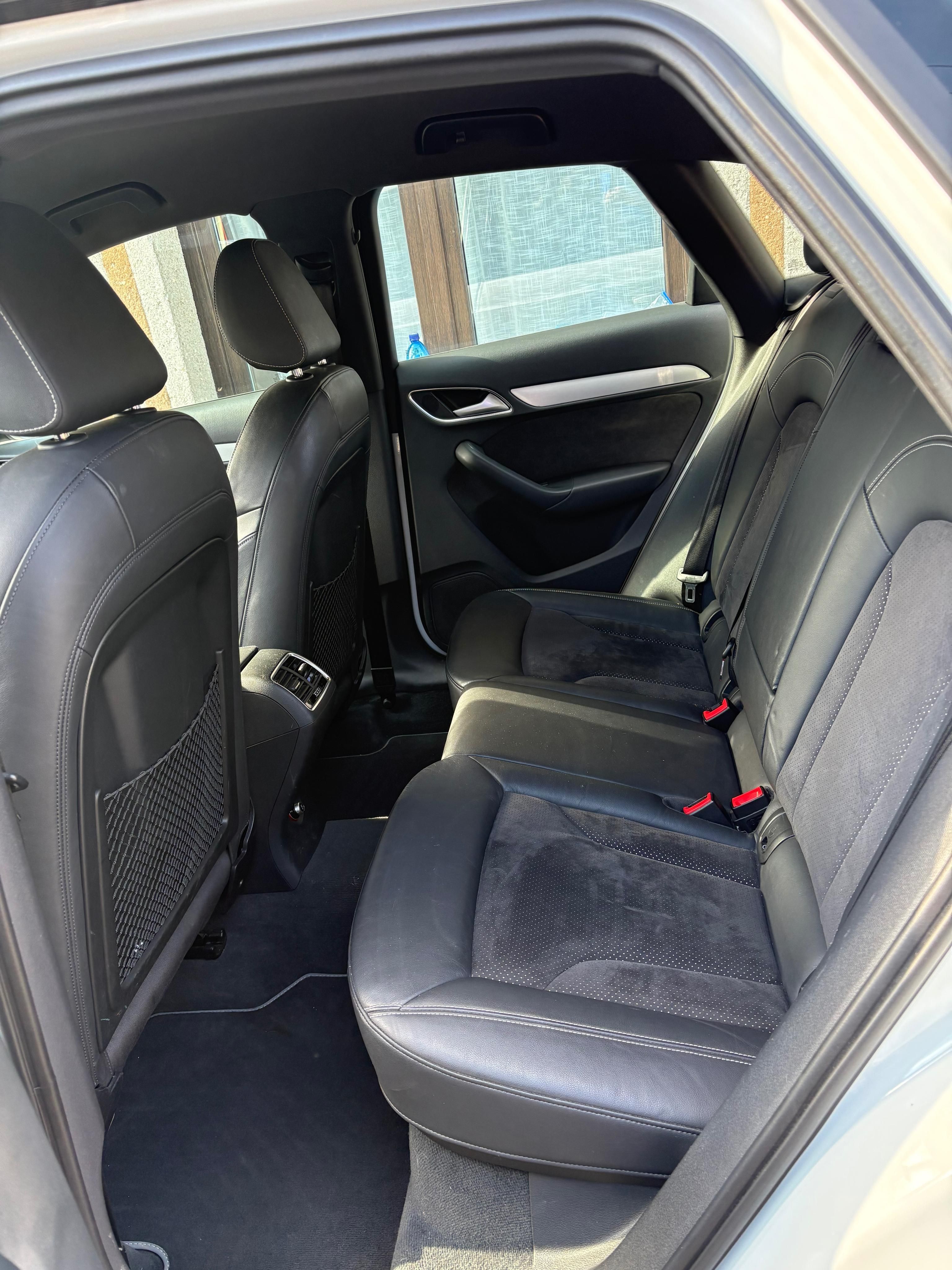 Audi Q3, Audi Q3 S-line 2.0 TFSI - fotka 3