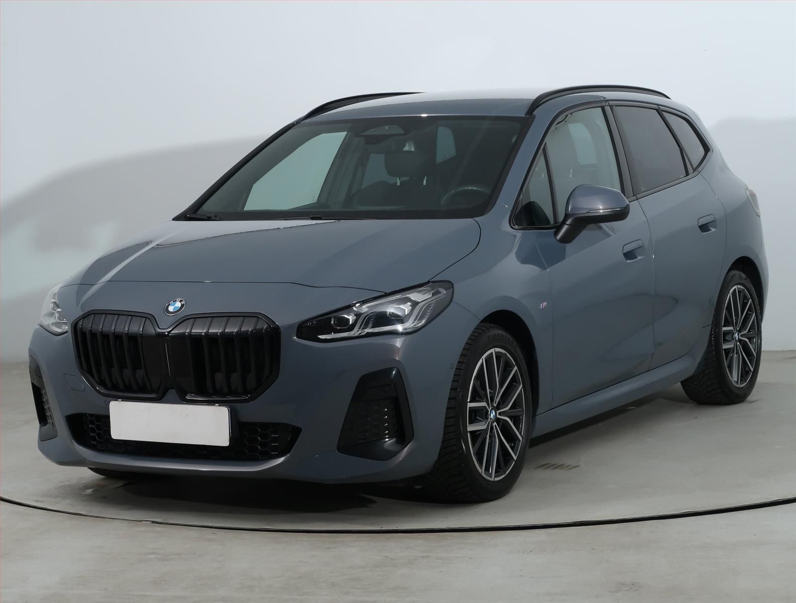 BMW Řada 2, 223i xDrive Active T, M Sport - fotka 2