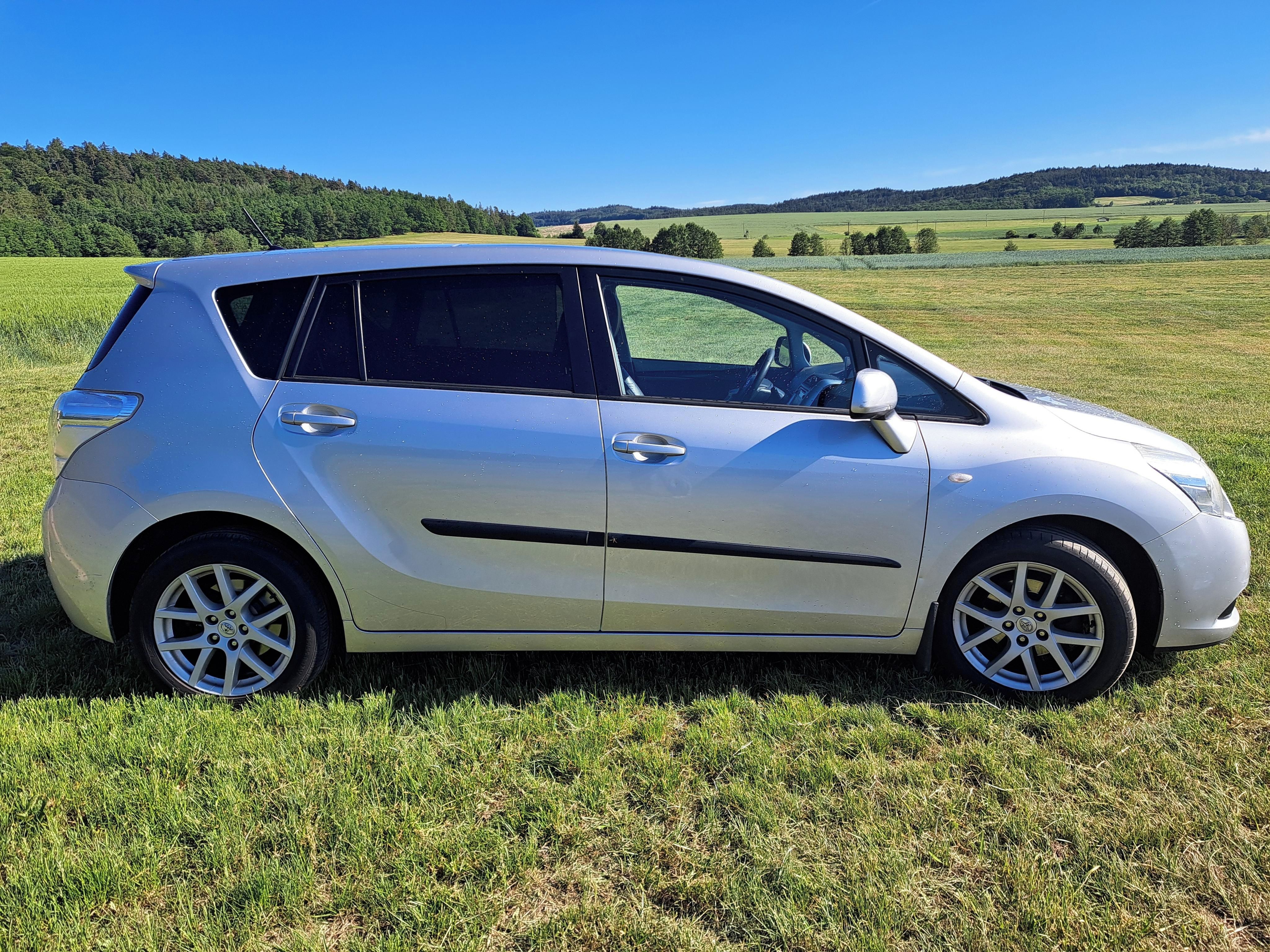 Toyota Verso, Toyota Verso,1.8i 108 kW 7míst - fotka 3
