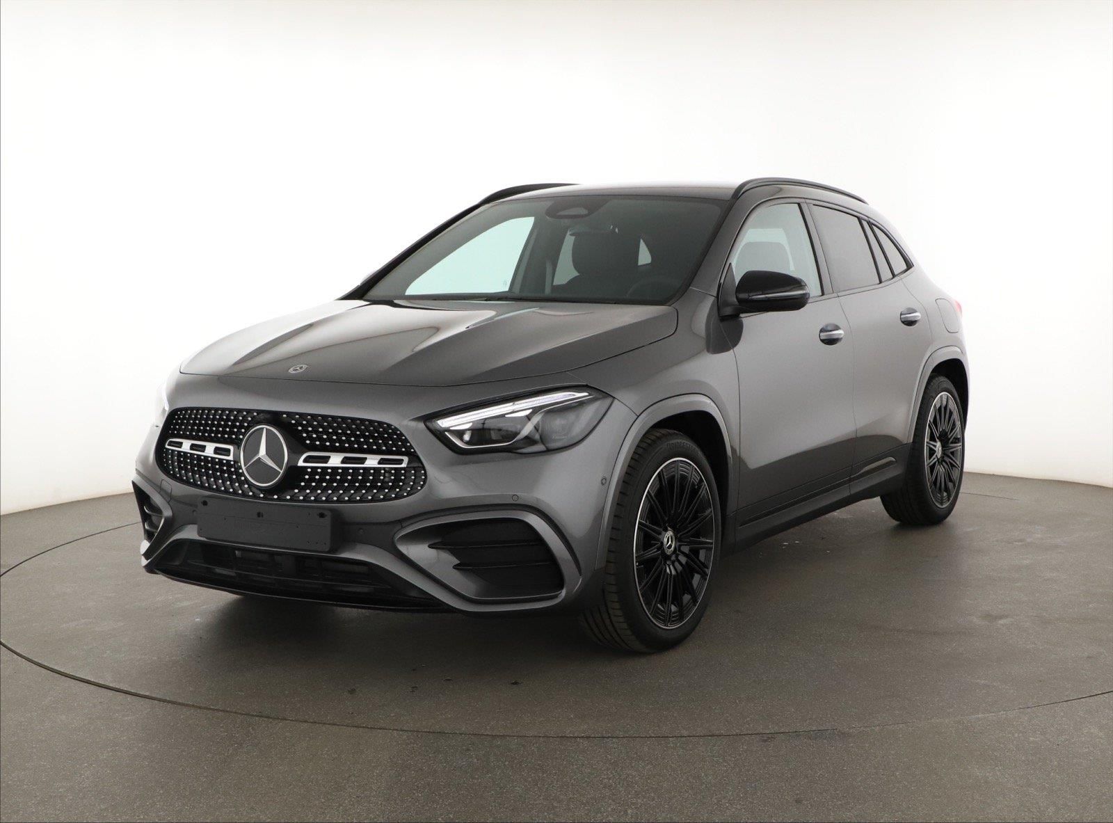 Mercedes-Benz GLA, 200 d, AMG Line, Navigace - fotka 2