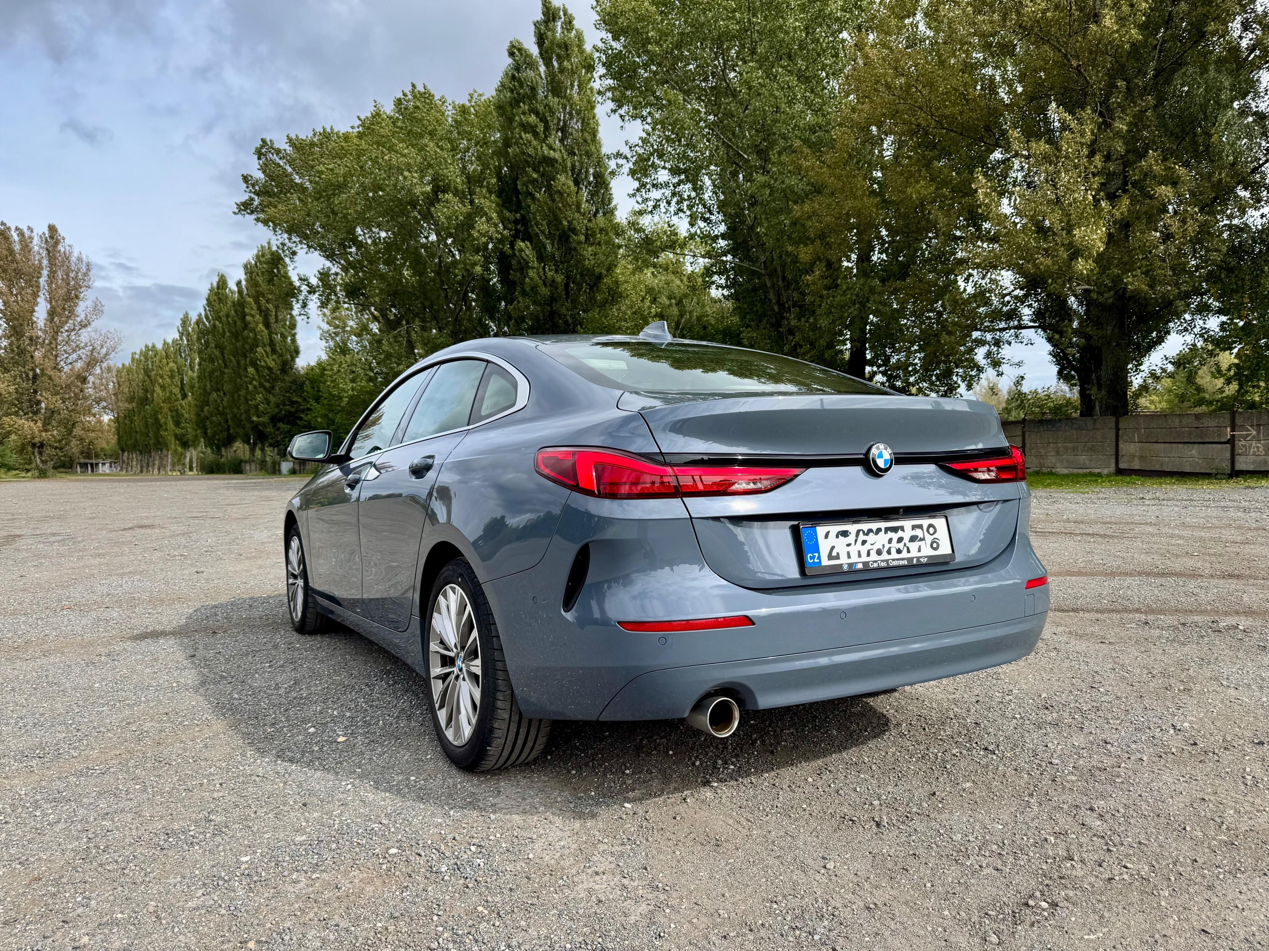BMW Řada 2, BMW 218i Gran Coupé LuxuryLine - fotka 2