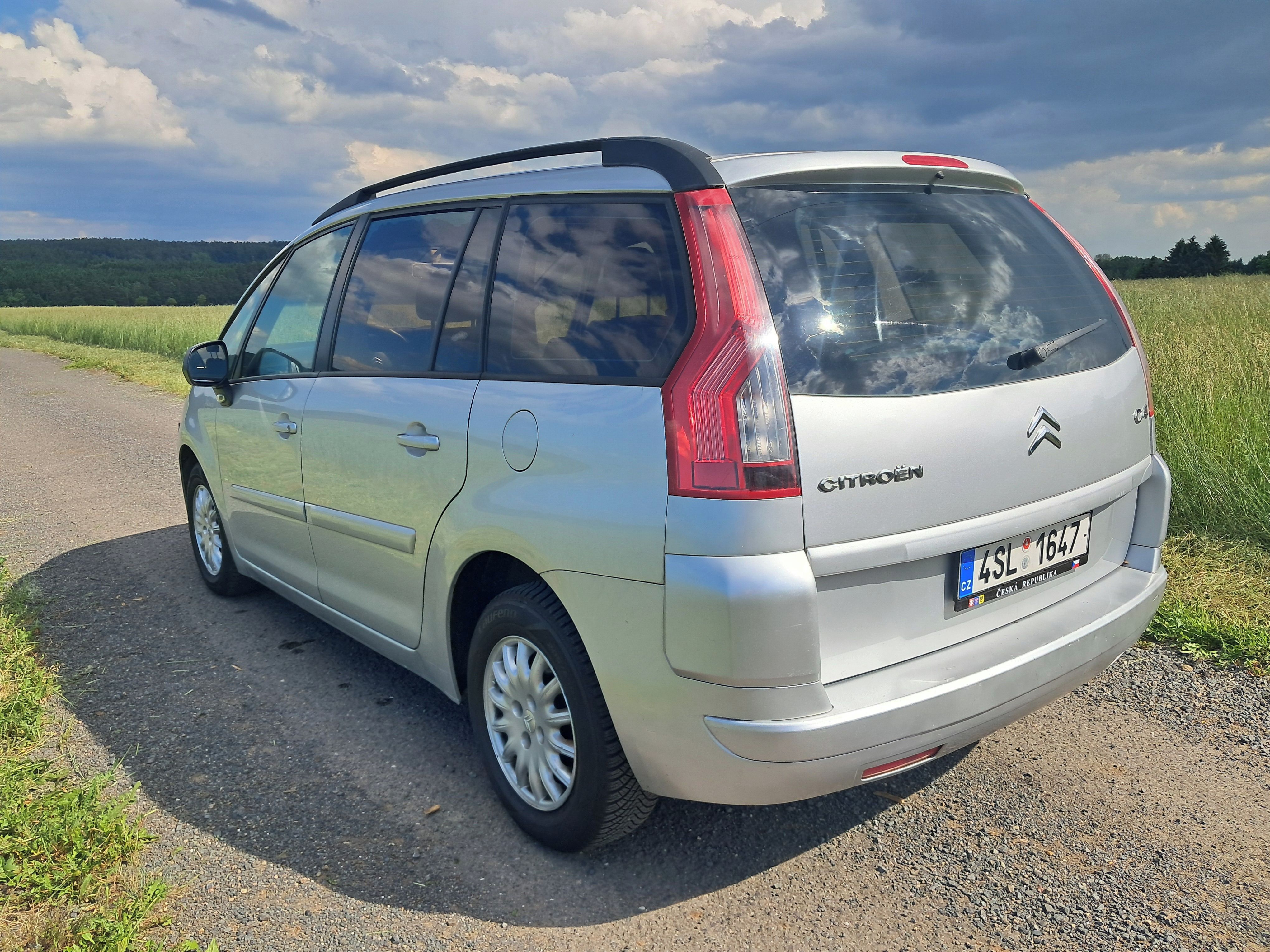 Citroën Grand C4 Picasso, 1.8 benzin,7 mist,STK 4/28 - fotka 5
