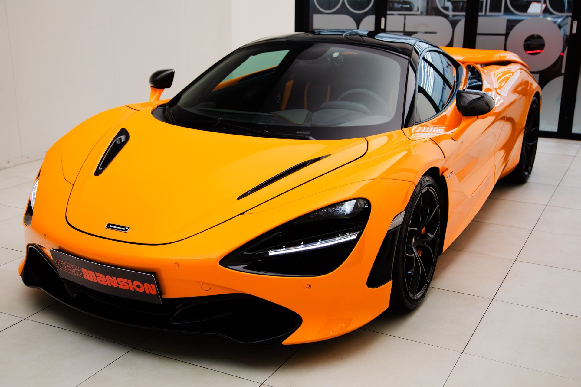 McLaren 720S - fotka 2