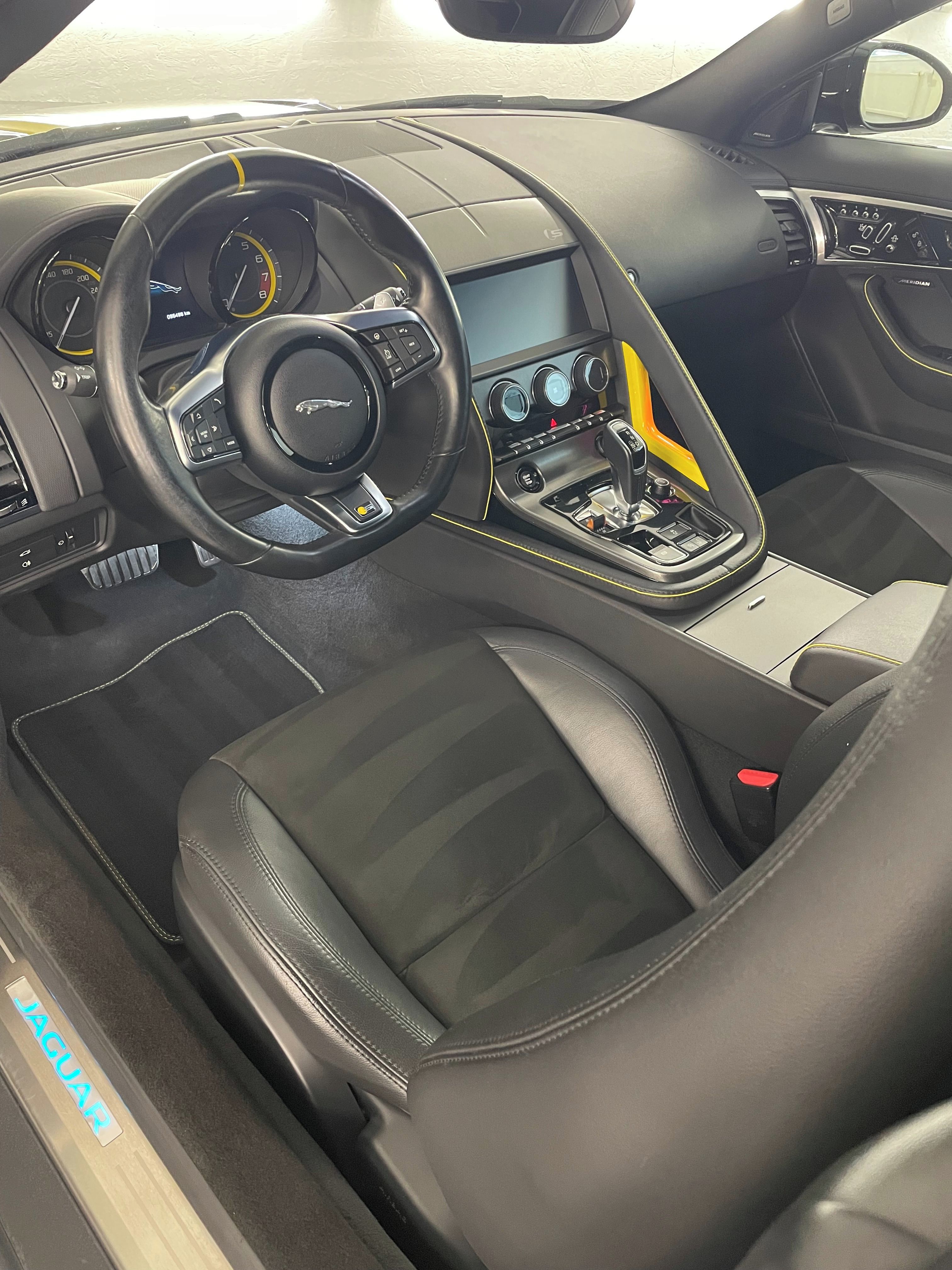 Jaguar F-Type - fotka 6