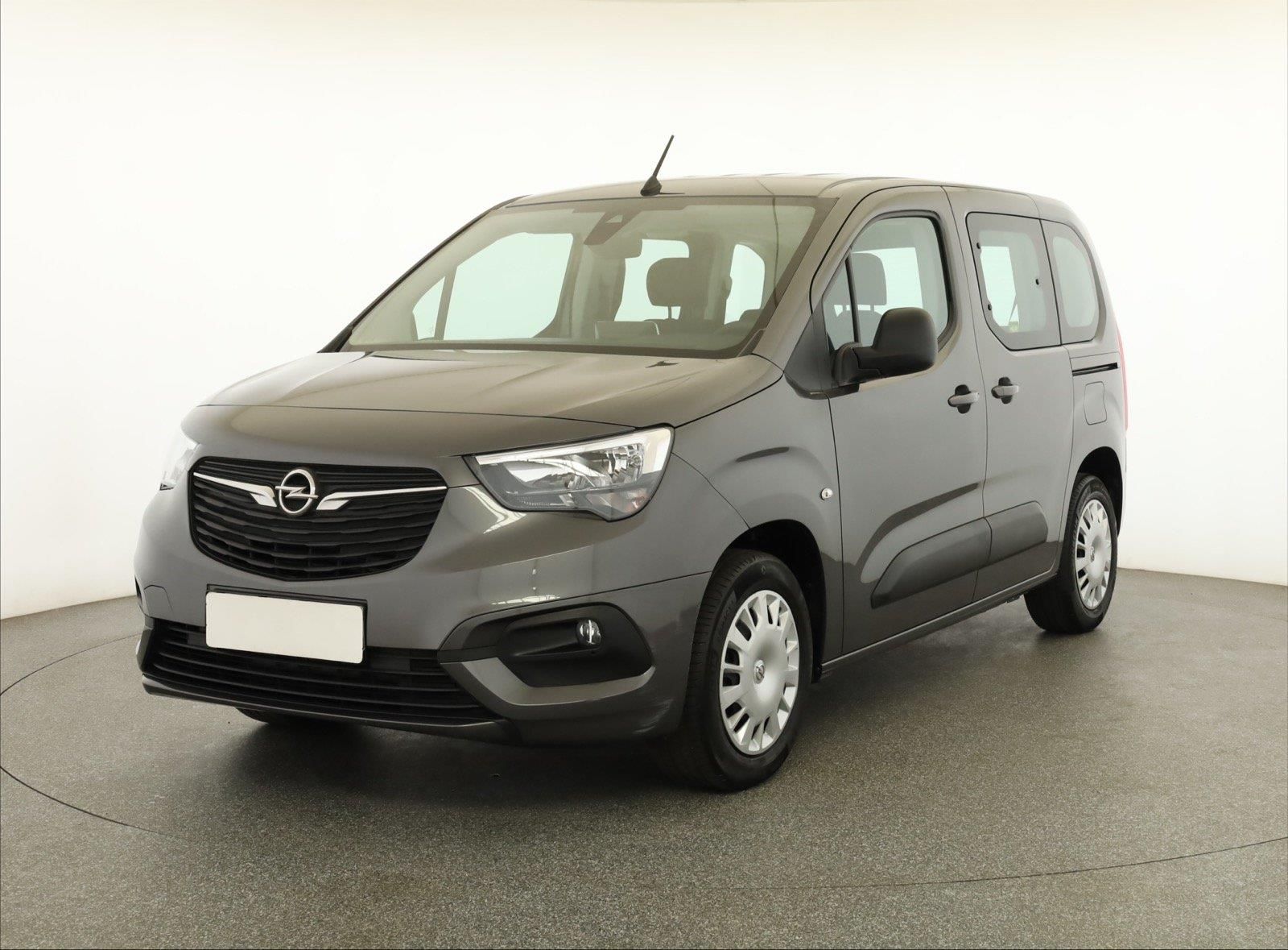 Opel Combo, 1.2 Turbo, Life, 5Míst, Klima - fotka 2