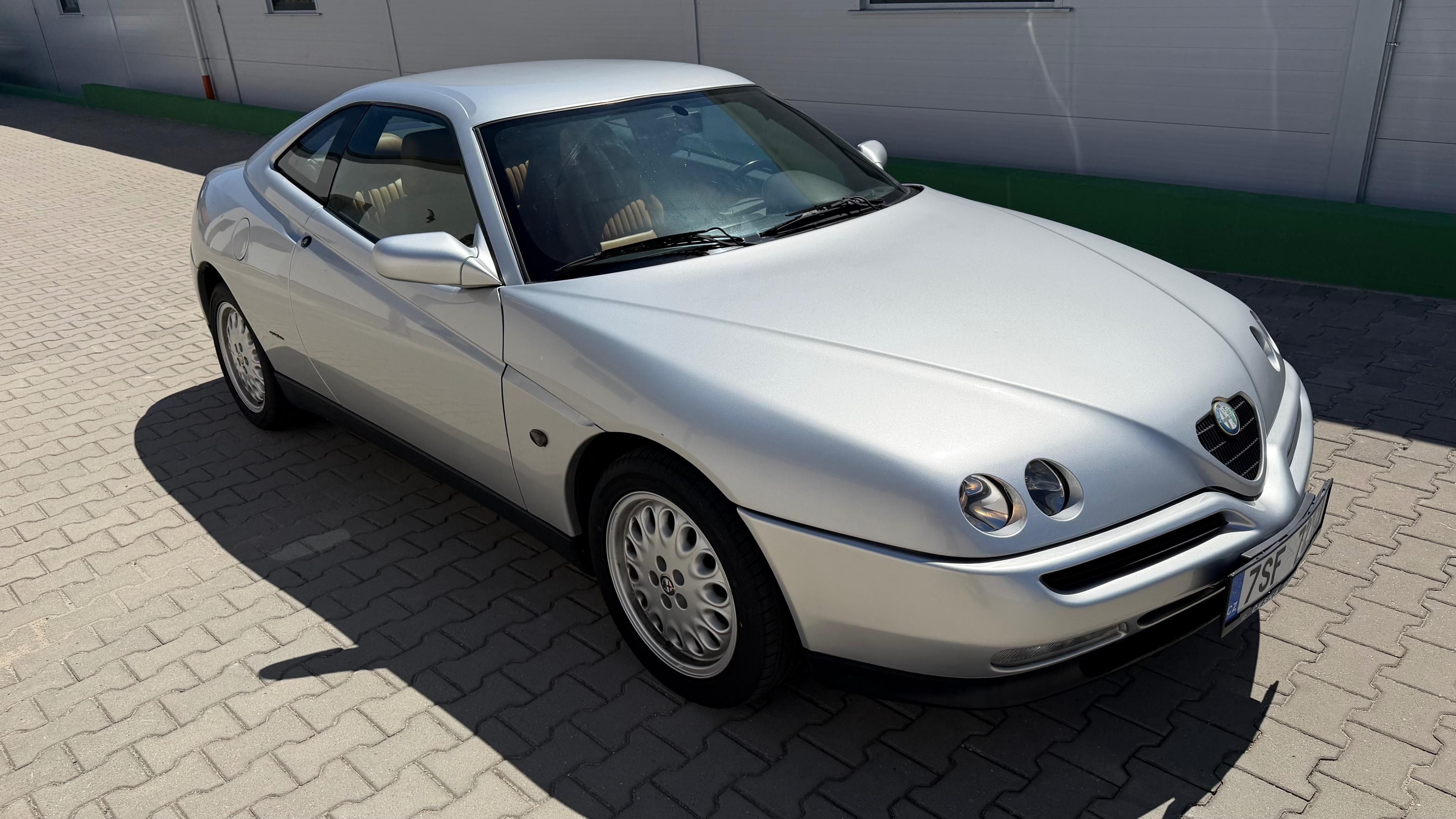 Alfa Romeo GTV, GTV - fotka 2