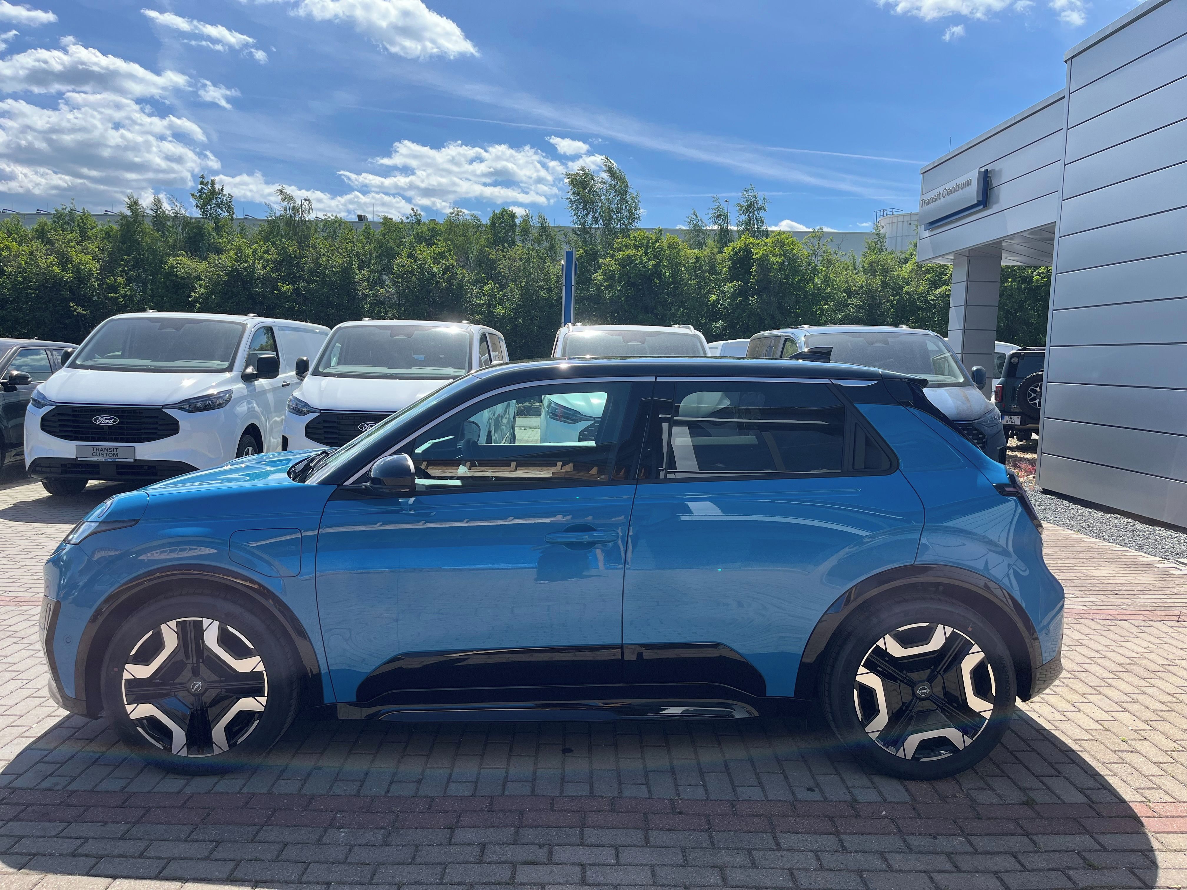 Nissan Micra, BEV 110 kW 52 kWh 150 k Evolve - fotka 2