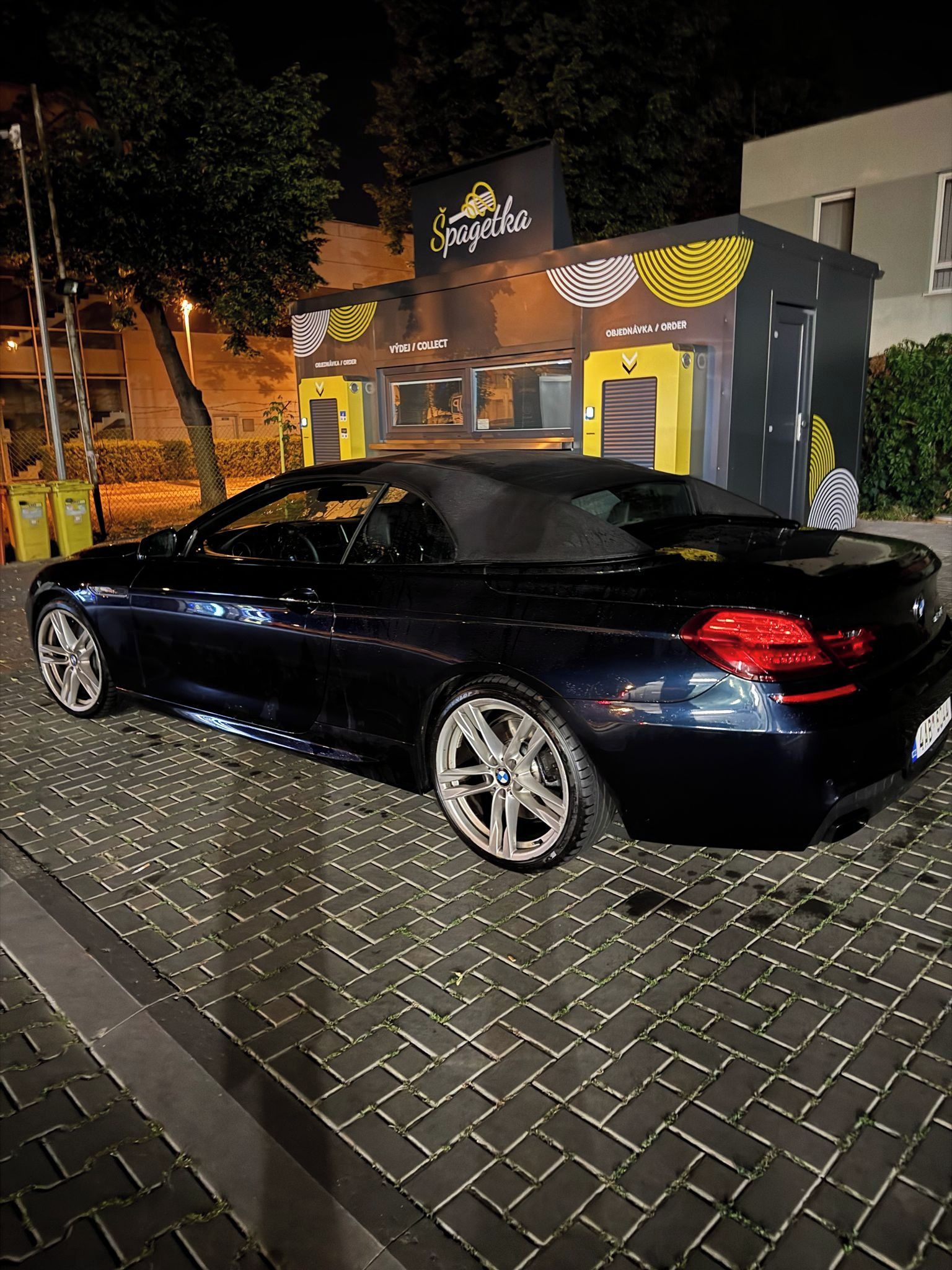 BMW Řada 6, BMW 650i Cabrio
