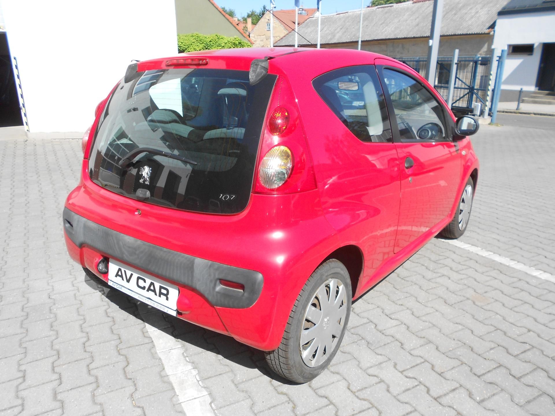 Peugeot 107, 1,0i 1.majitel, plná historie - fotka 5